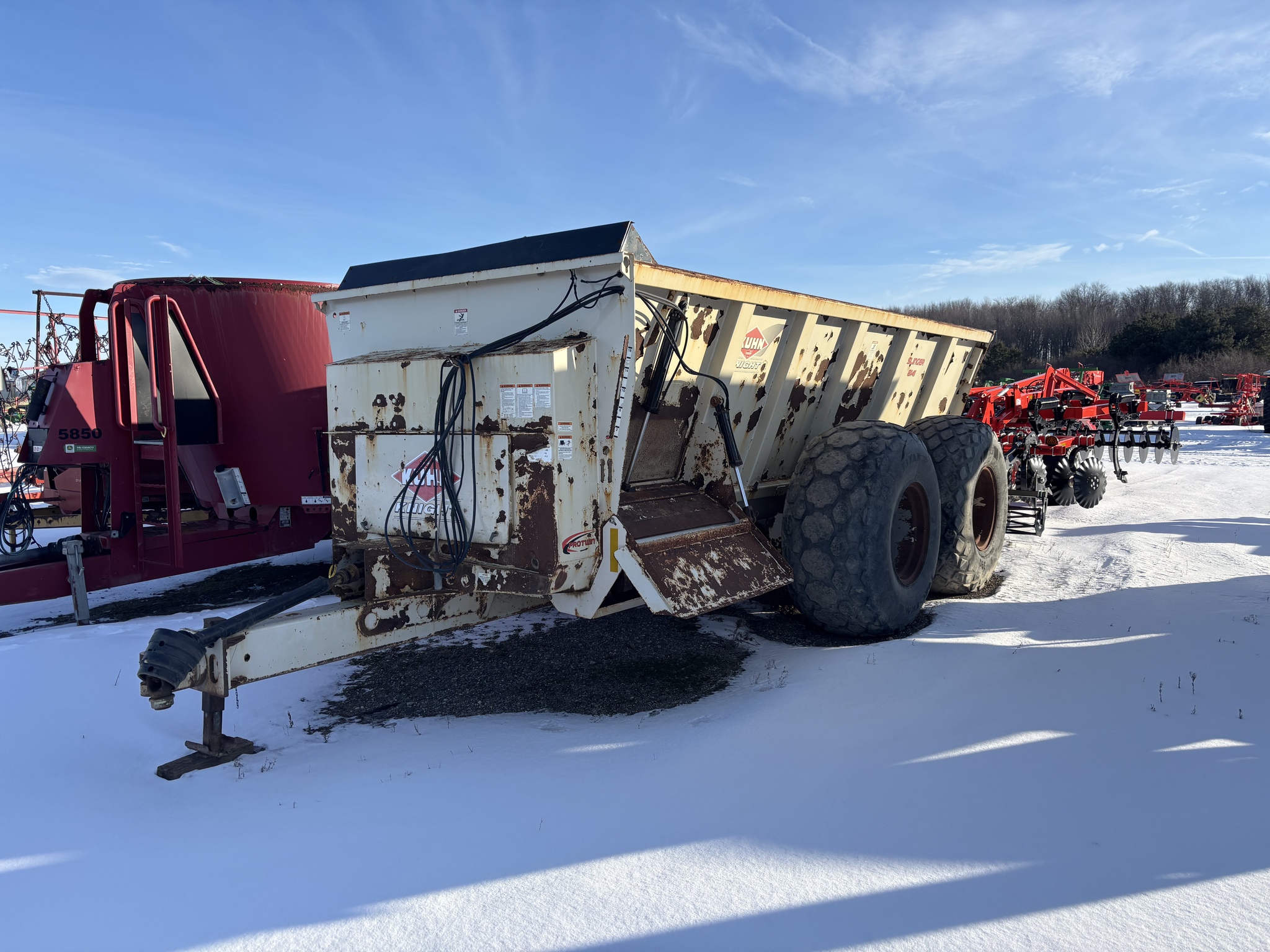 On Lot  Kuhn 8141 at Tri County Equipment Sandusky, MI