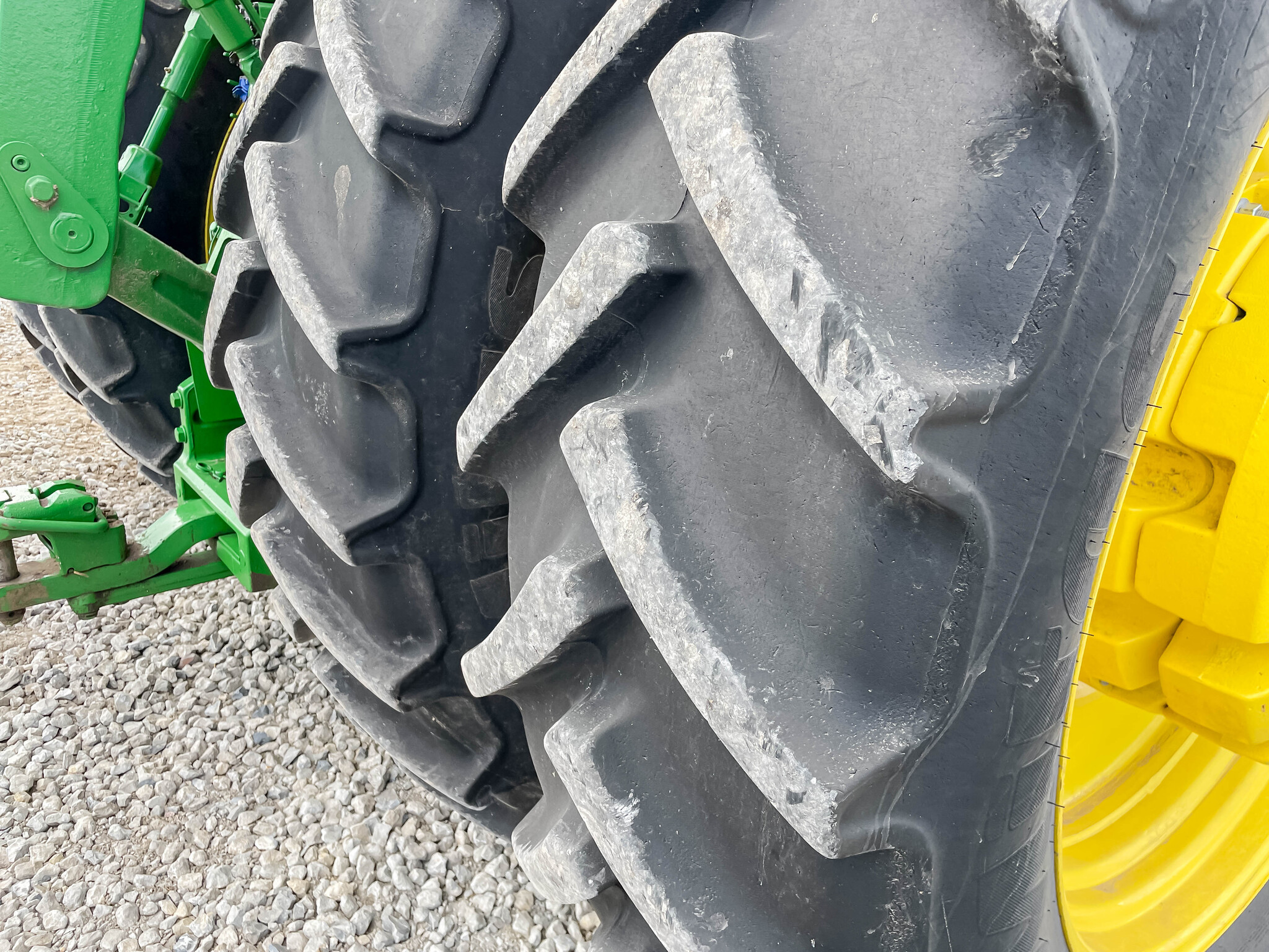  2023 John Deere 8R 370 at LandMark in Superior, NE