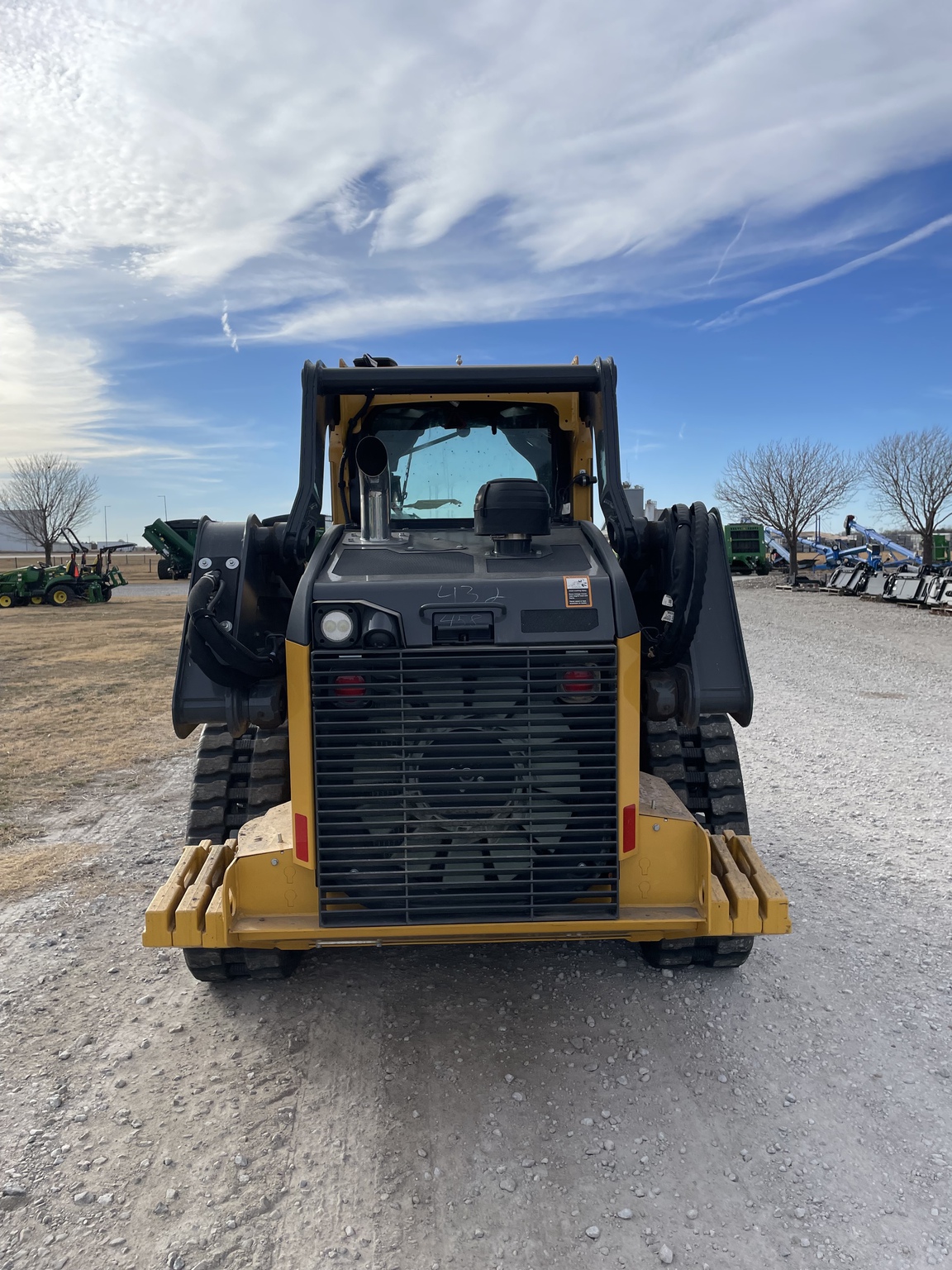   John Deere 325G at LandMark in Kearney, NE