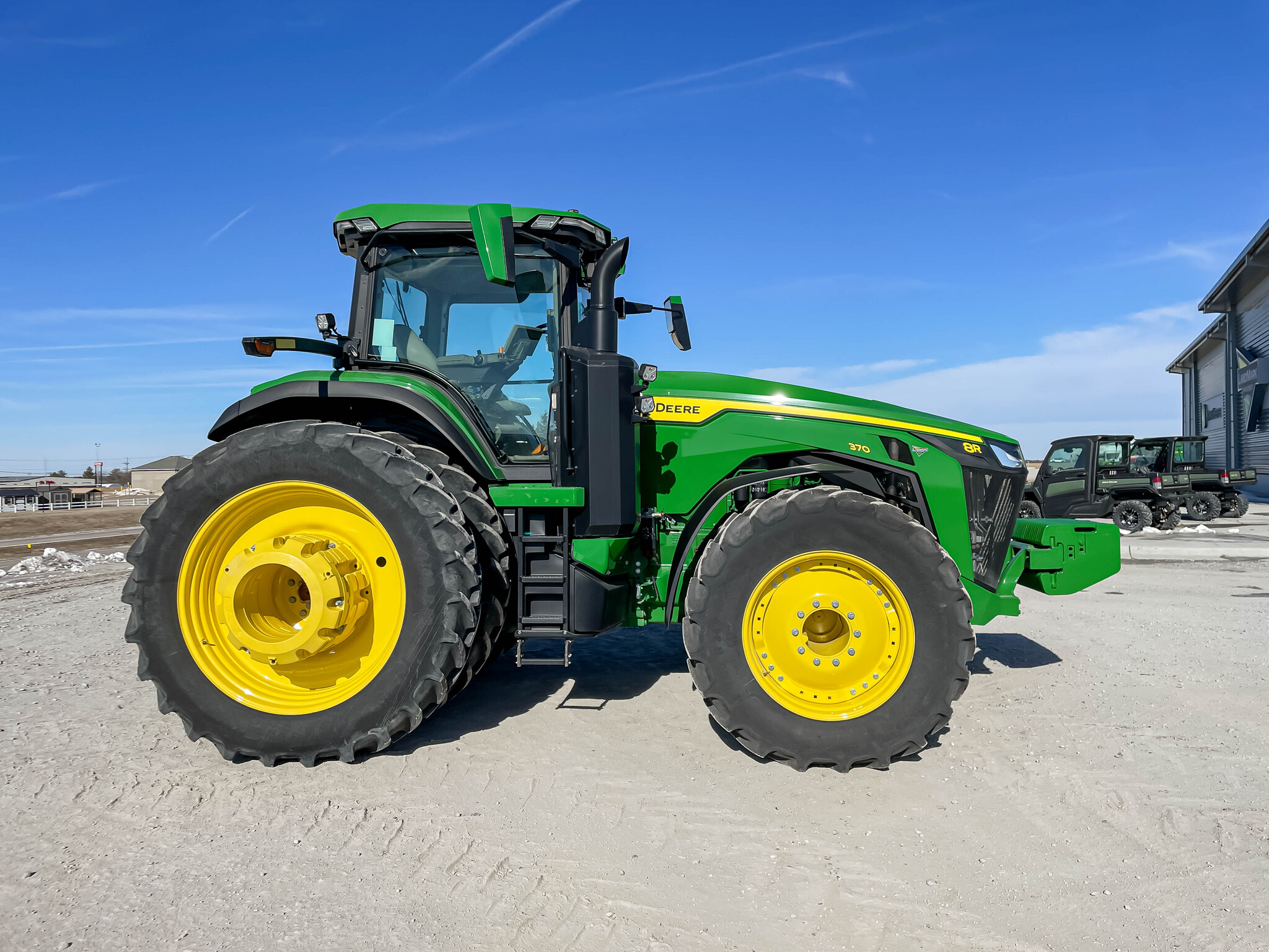  2023 John Deere 8R 370 at LandMark in Hebron, NE