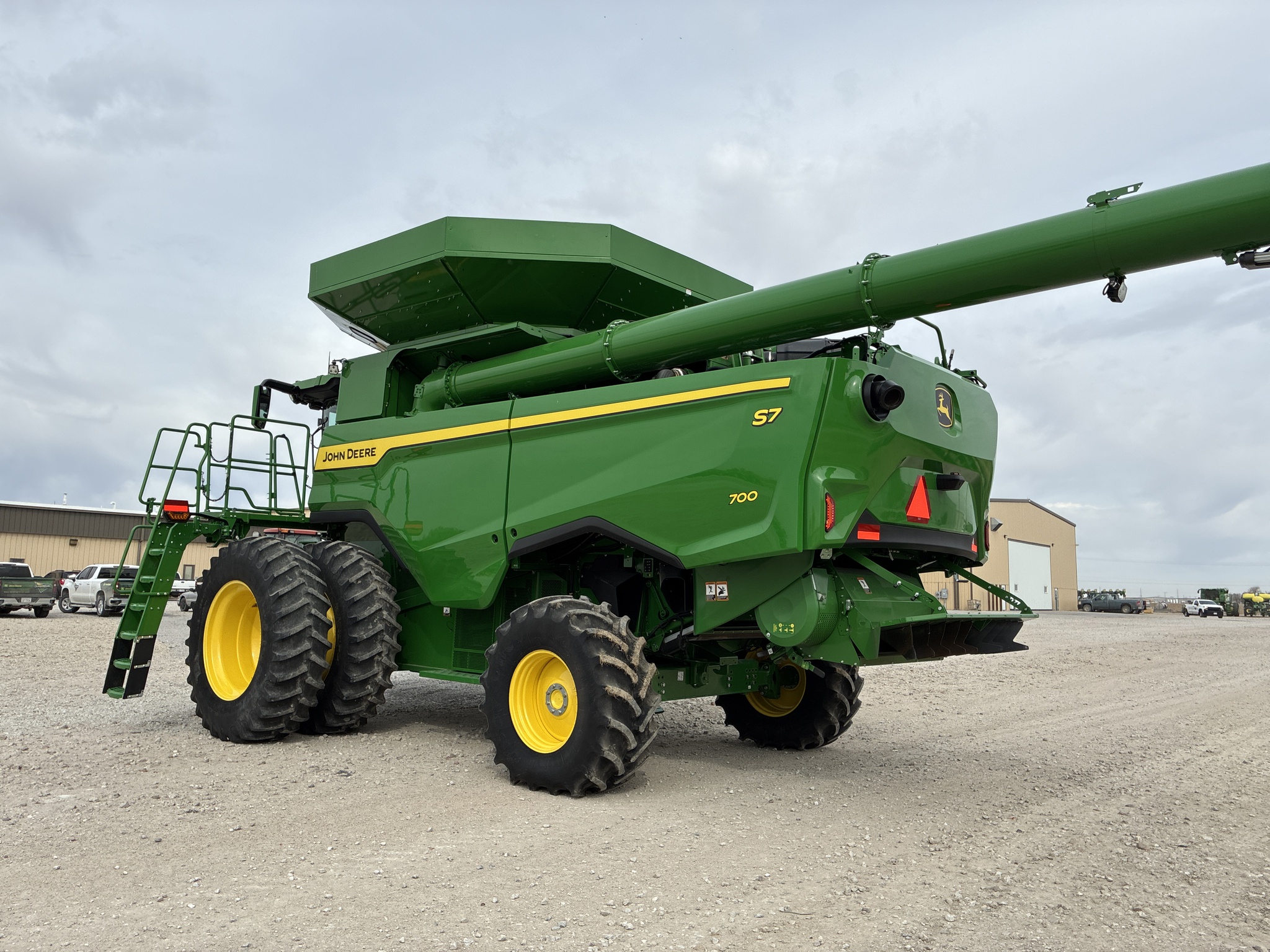  2025 John Deere S7 700 at LandMark in Kearney, NE