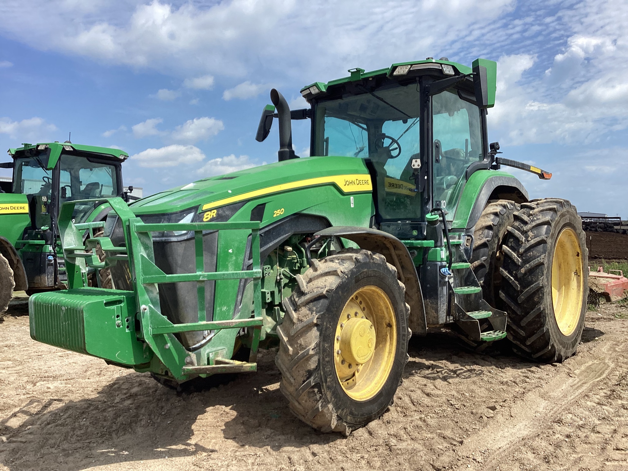  2022 John Deere 8R 250 at LandMark in Minden, NE