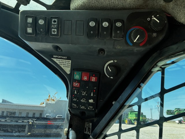  2016 John Deere 333E at LandMark in Smith Center, KS