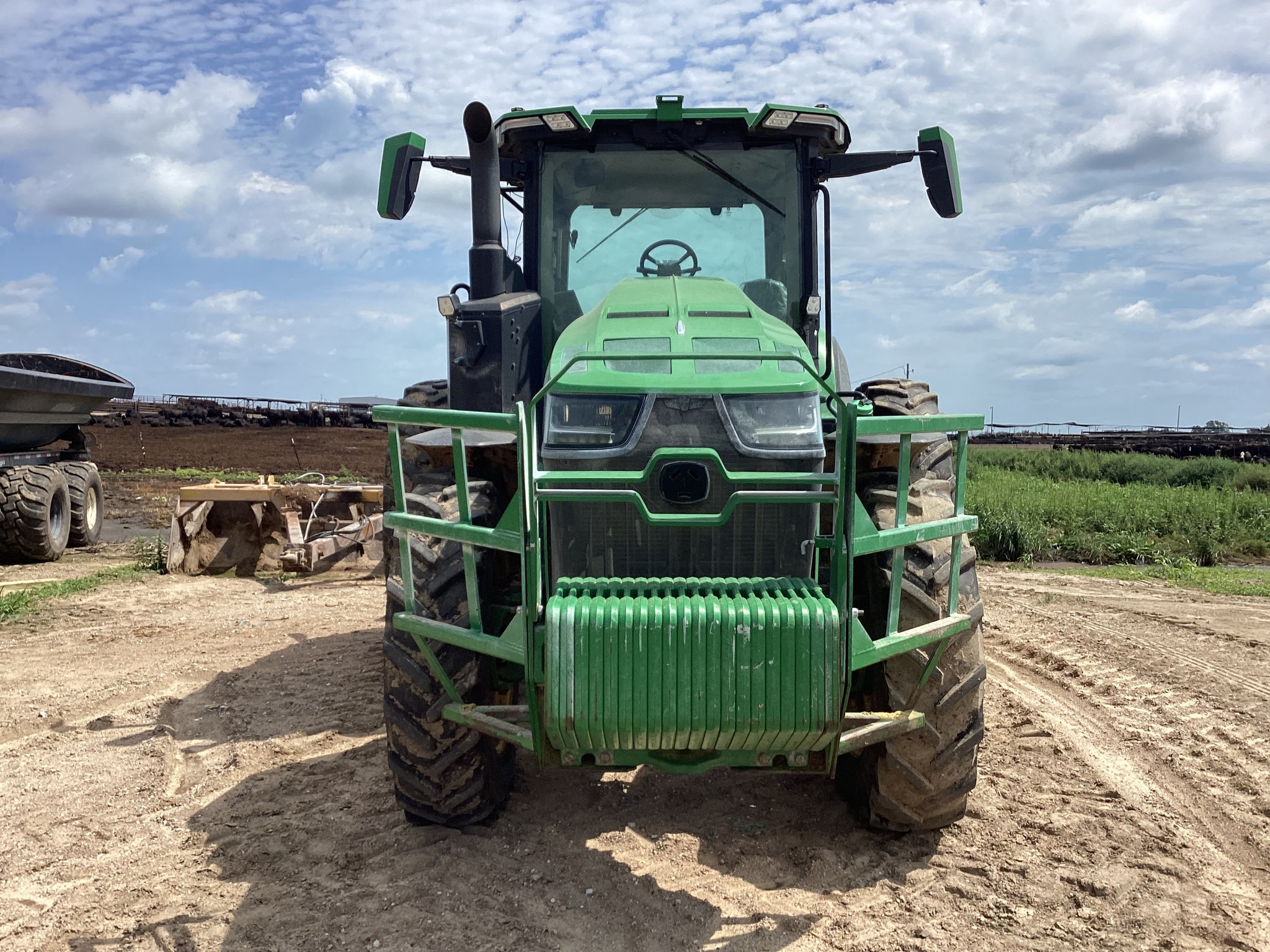  2022 John Deere 8R 250 at LandMark in Minden, NE