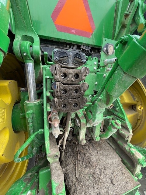  2022 John Deere 8R 280 at LandMark in Phillipsburg, KS