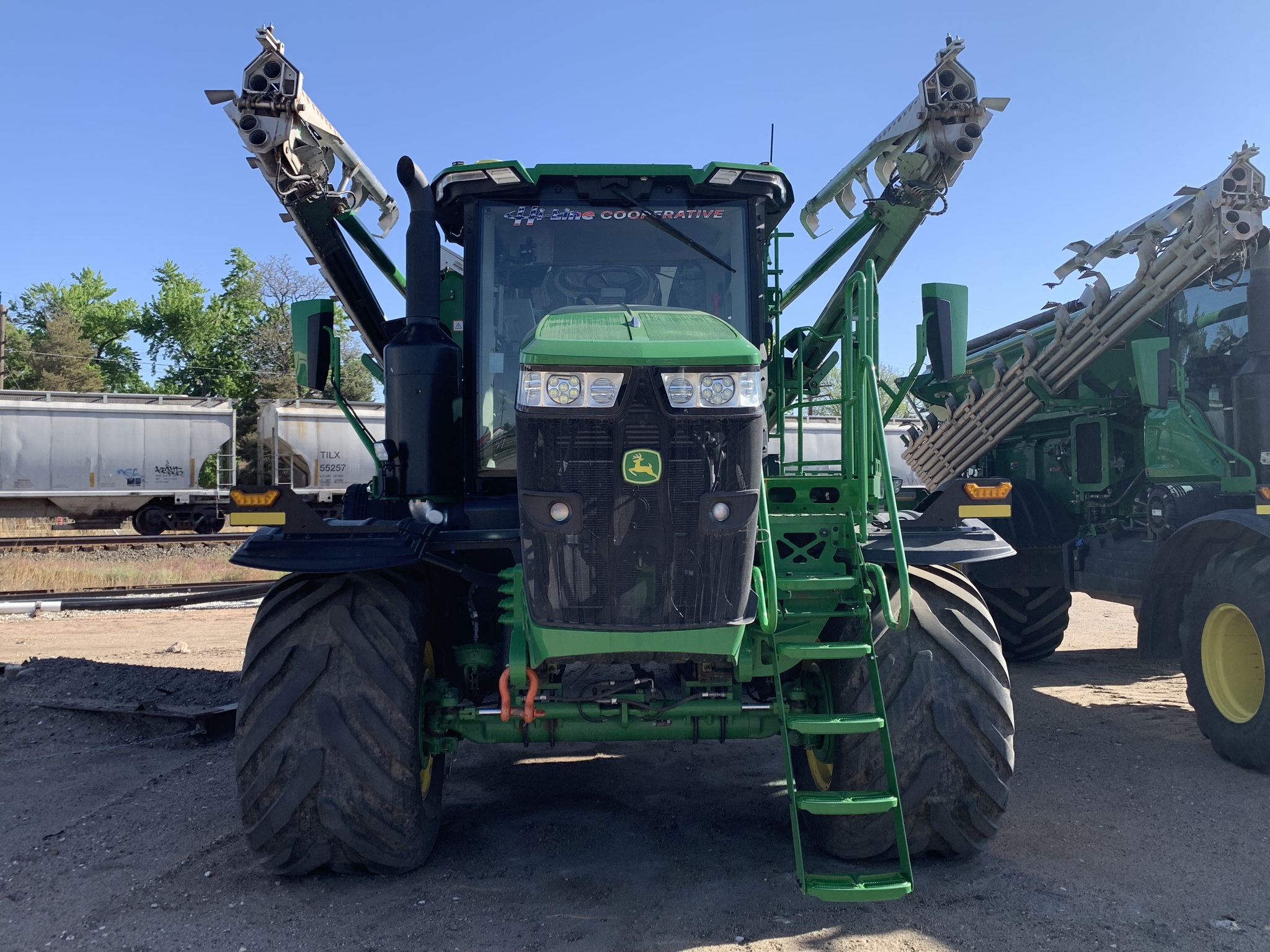  2024 John Deere 800R at LandMark in Gothenburg, NE