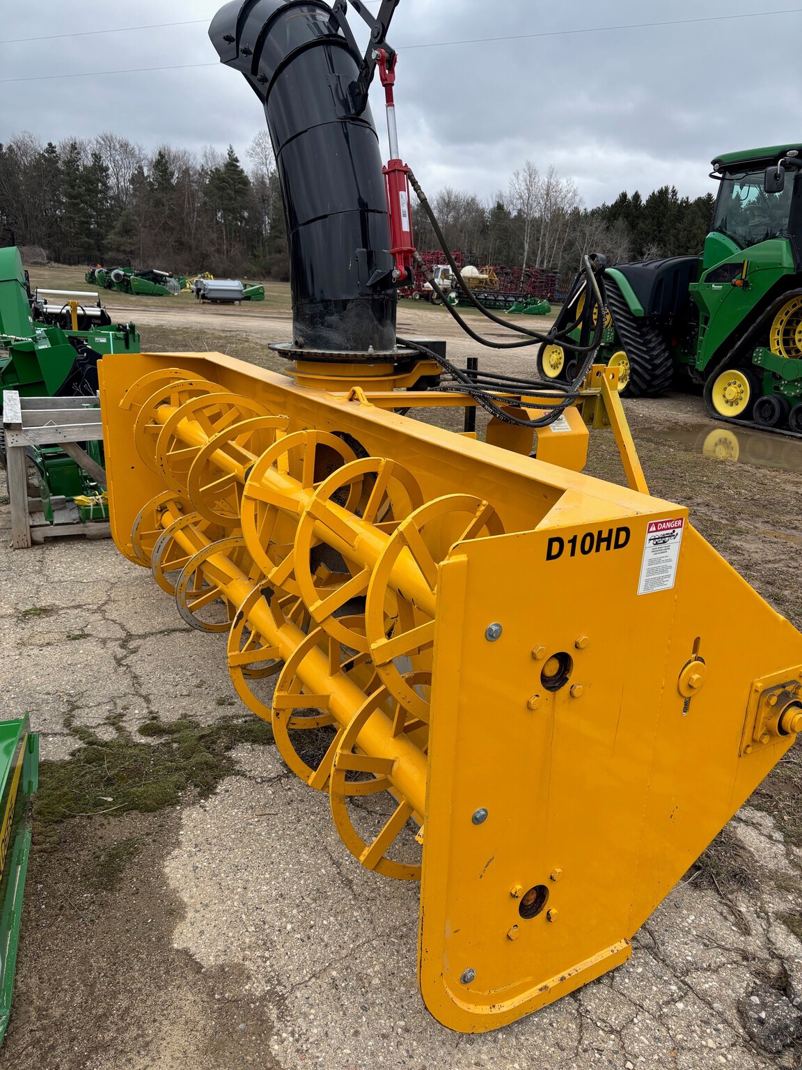 On Lot  Lucknow D10HD SNOWBLOWER at Tri County Equipment Bad Axe, MI