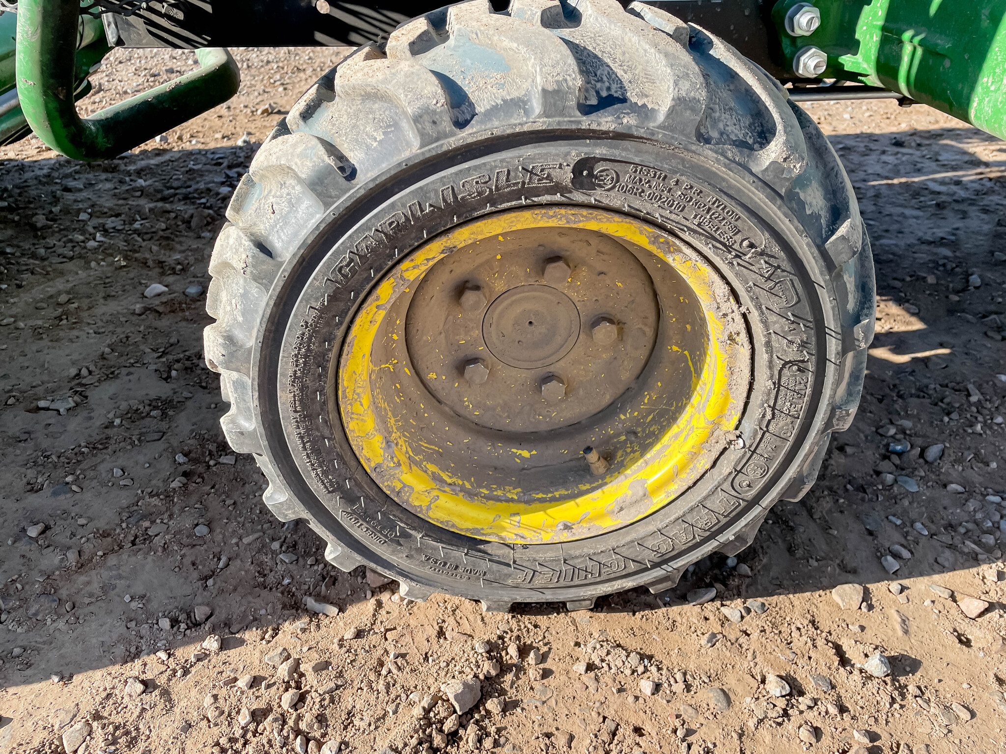  2022 John Deere 1025R at LandMark in Gothenburg, NE