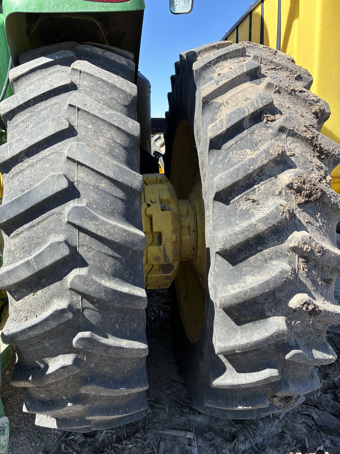  2011 John Deere 8335R at LandMark in Arapahoe, NE