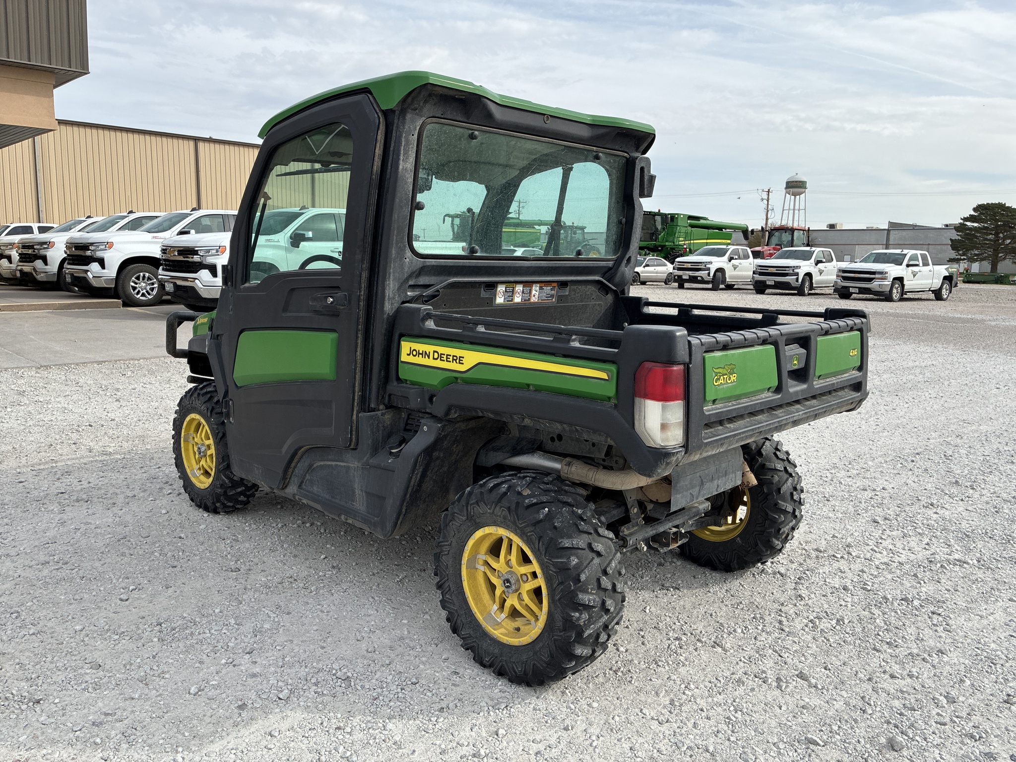  2021 John Deere XUV 835R at LandMark in Kearney, NE