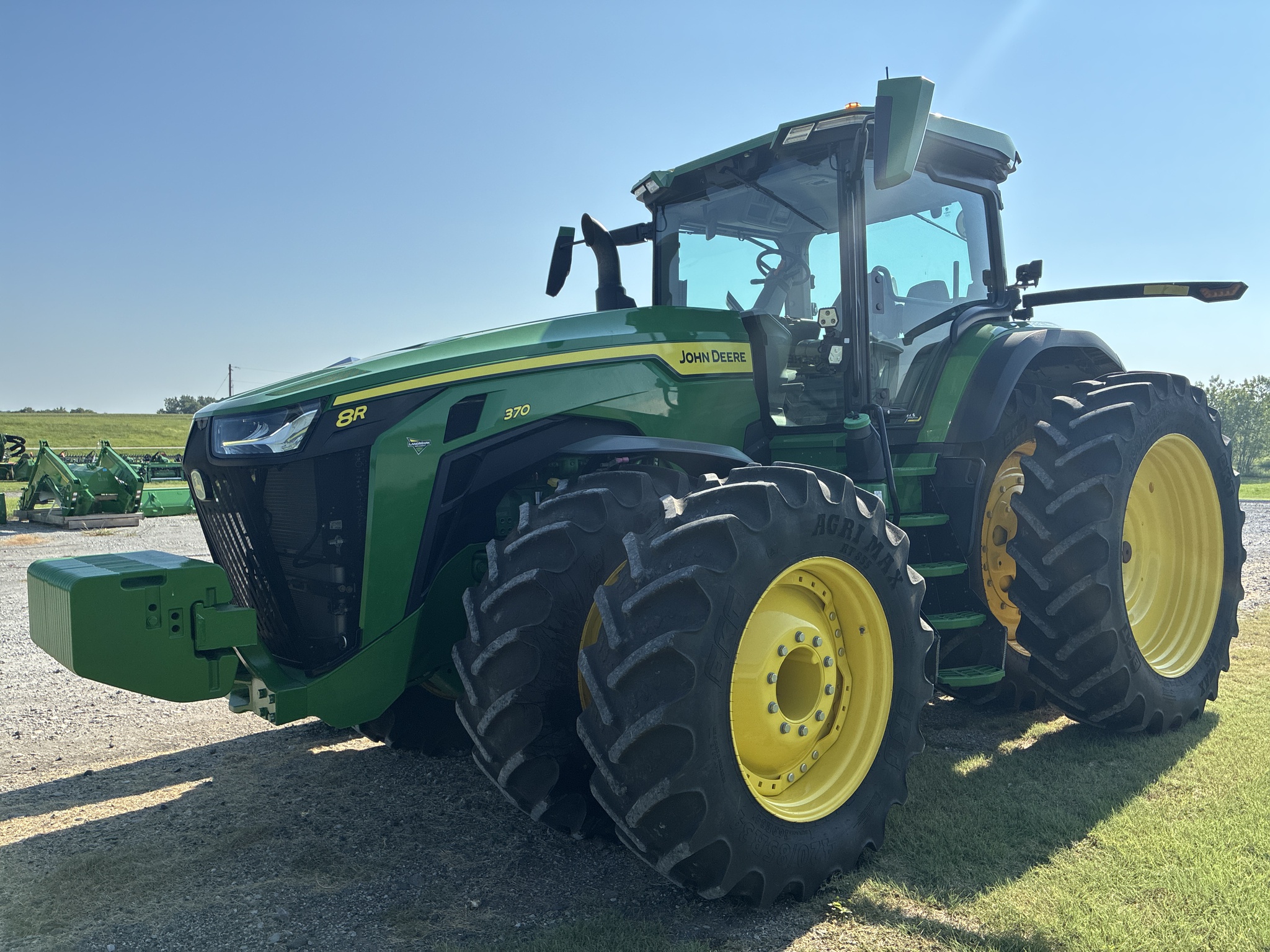  2024 John Deere 8R 370 at LandMark in Marysville, KS