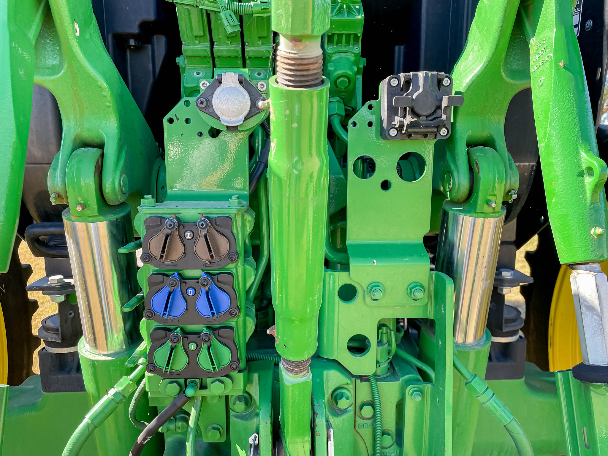  2022 John Deere 6R 155 at LandMark in Minden, NE