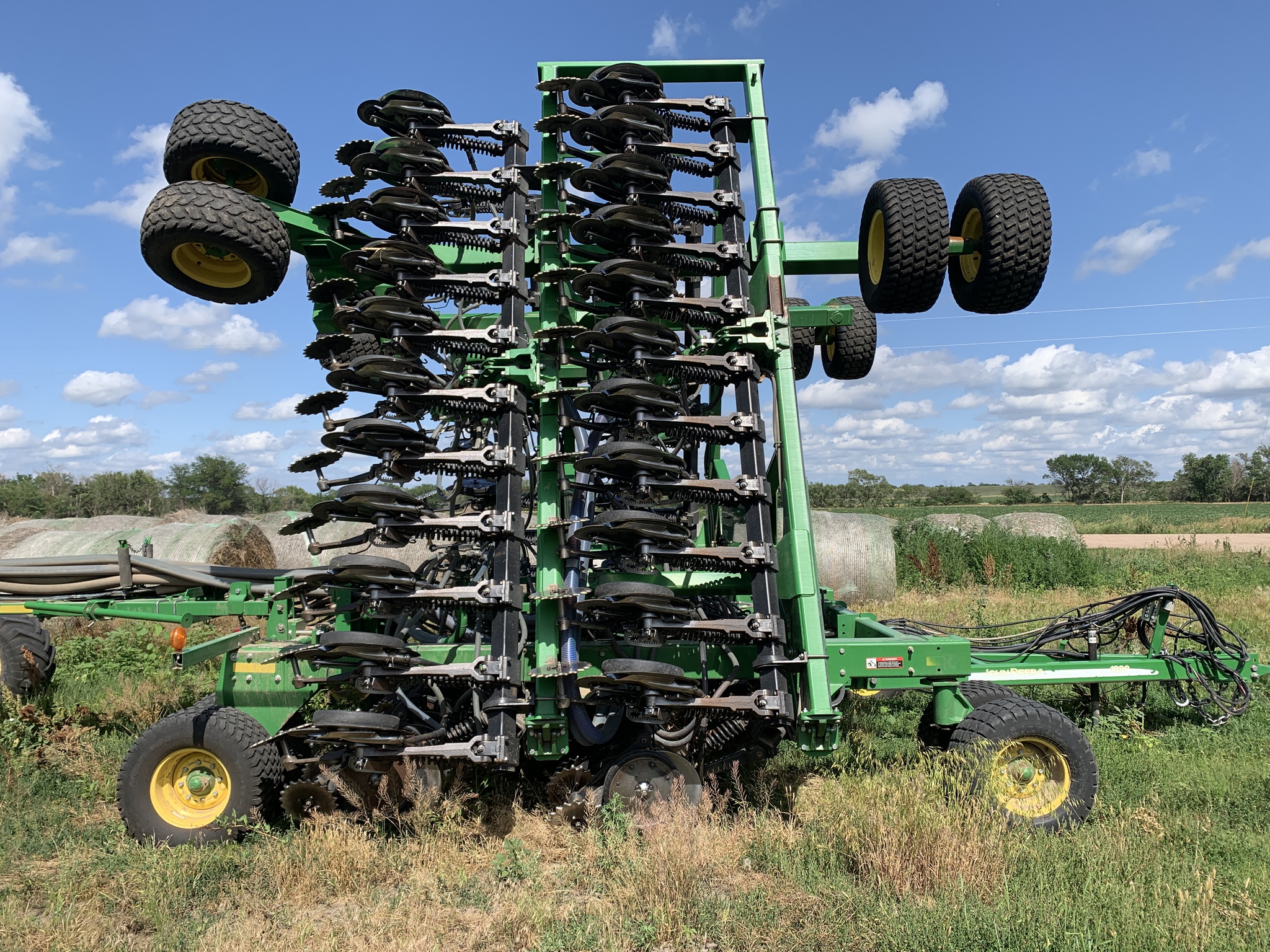 2013 John Deere 1890 at LandMark in Hebron, NE
