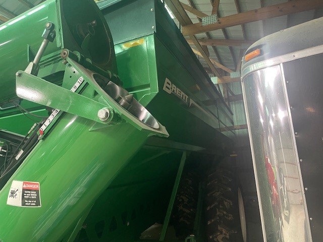  2016 UNVERFERTH 1196 at LandMark in Kearney, NE