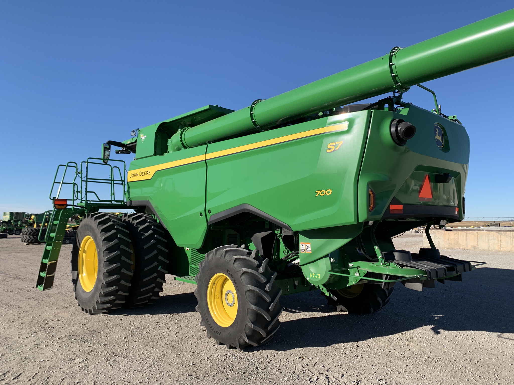  2025 John Deere S7 700 at LandMark in Holdrege, NE