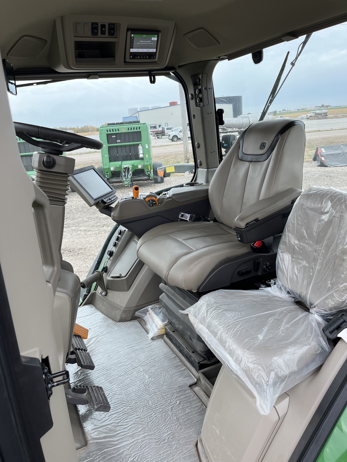  2023 John Deere 8R 310 at LandMark in Kearney, NE