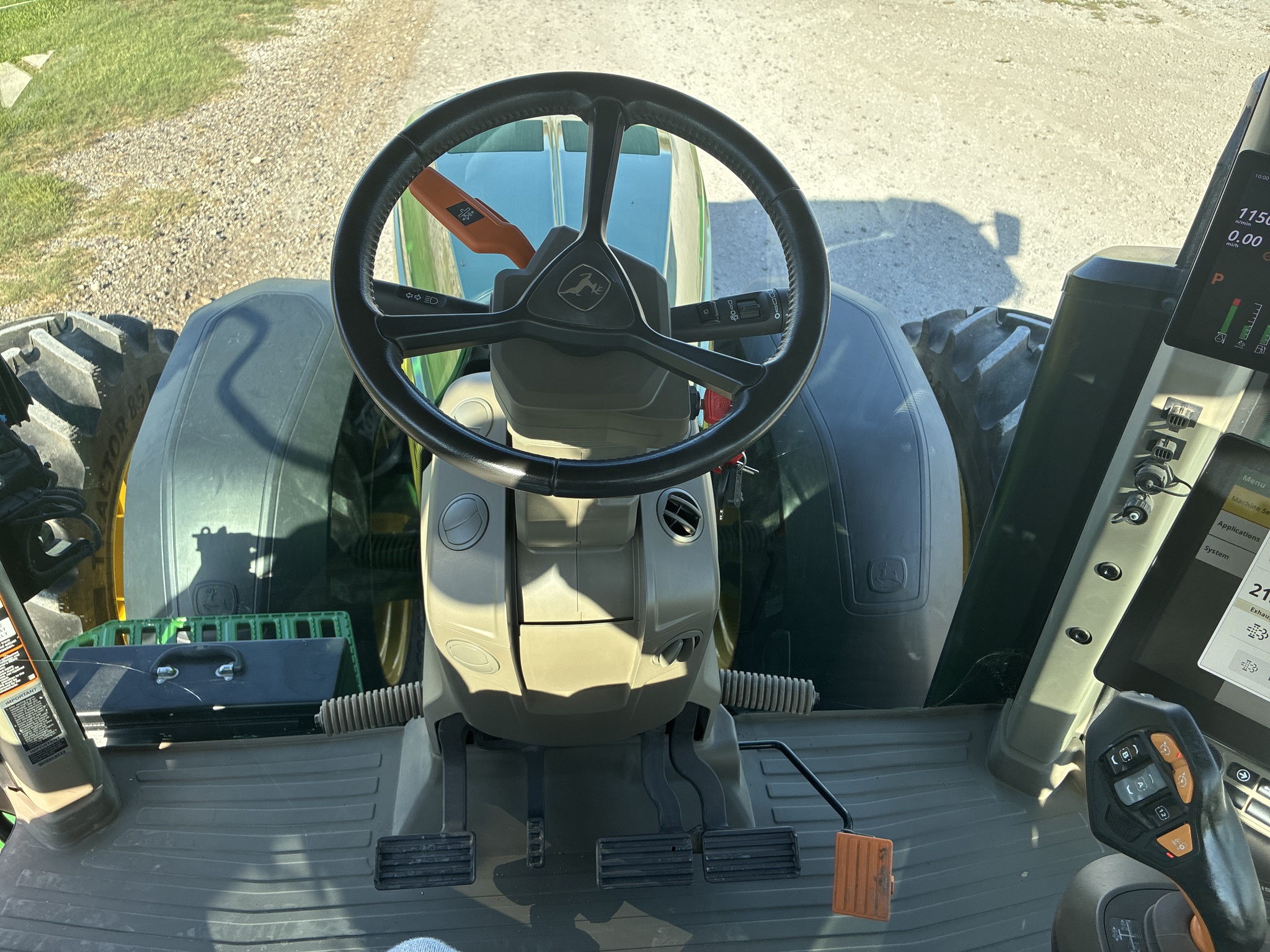  2024 John Deere 8R 370 at LandMark in Marysville, KS