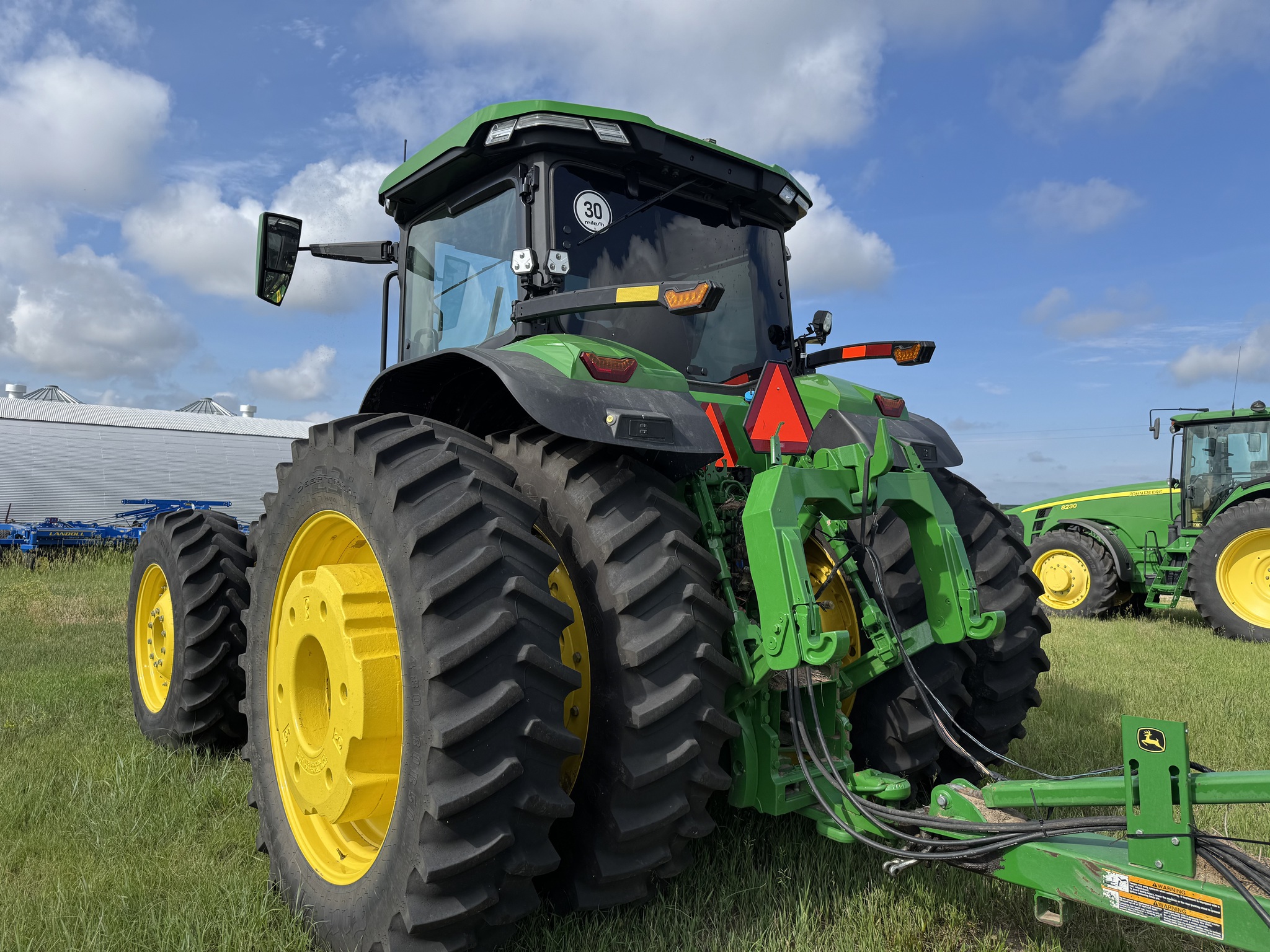 2024 John Deere 8R 370 at LandMark in Hebron, NE