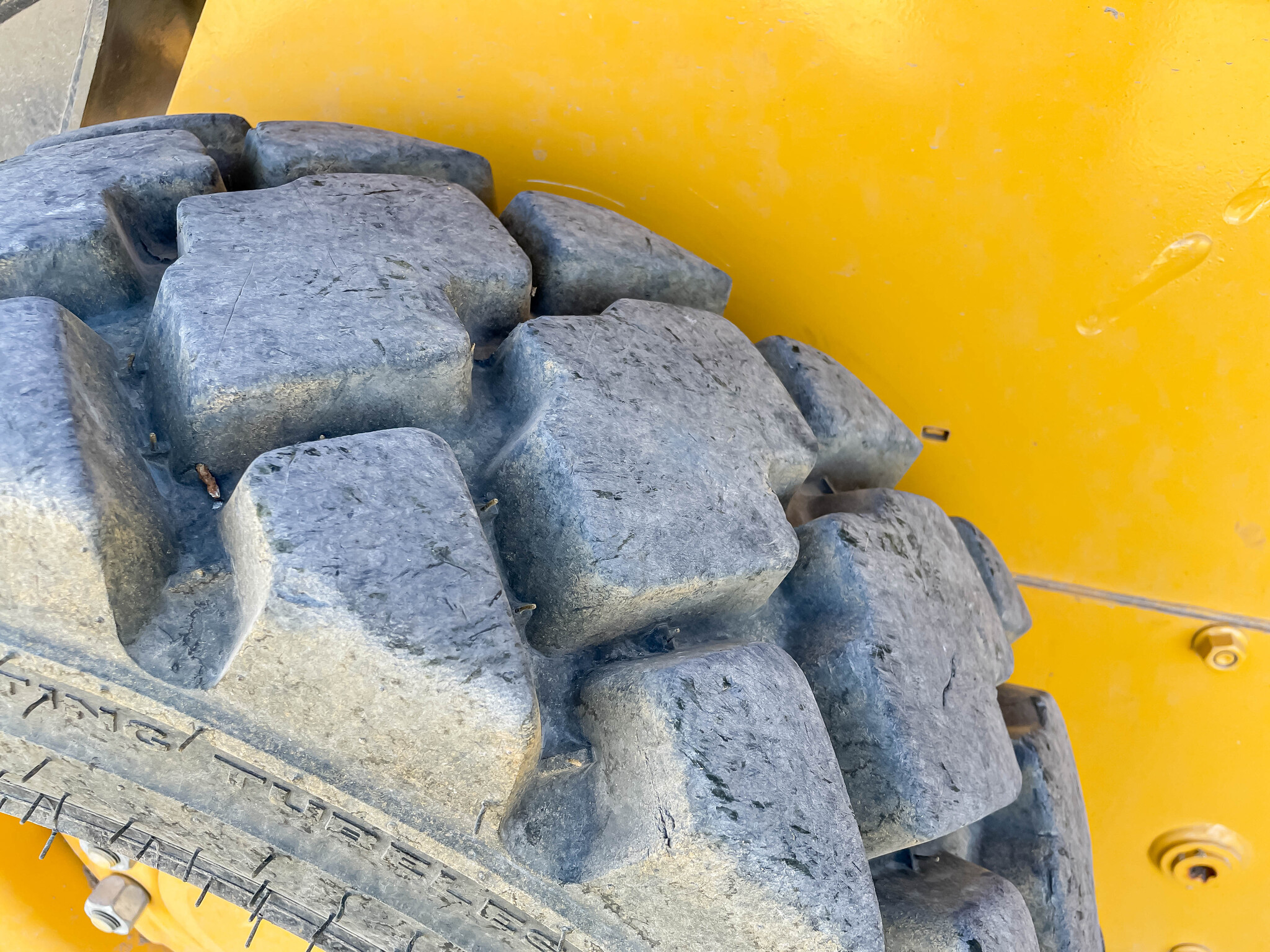  2021 John Deere 324G at LandMark in Phillipsburg, KS