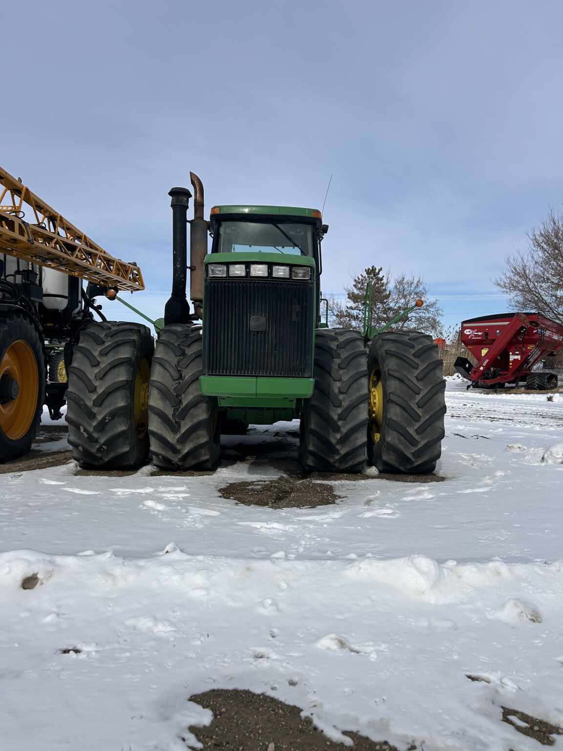 On Lot 1996 John Deere 9400 at Tri County Equipment Marlette, MI
