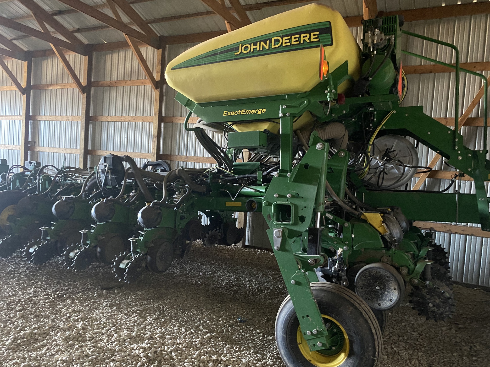  2018 John Deere 1775NT at LandMark in Hebron, NE