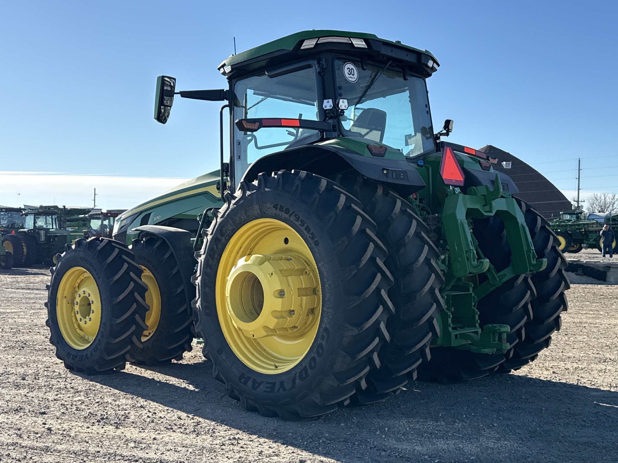  2025 John Deere 8R 370 at LandMark in Gothenburg, NE