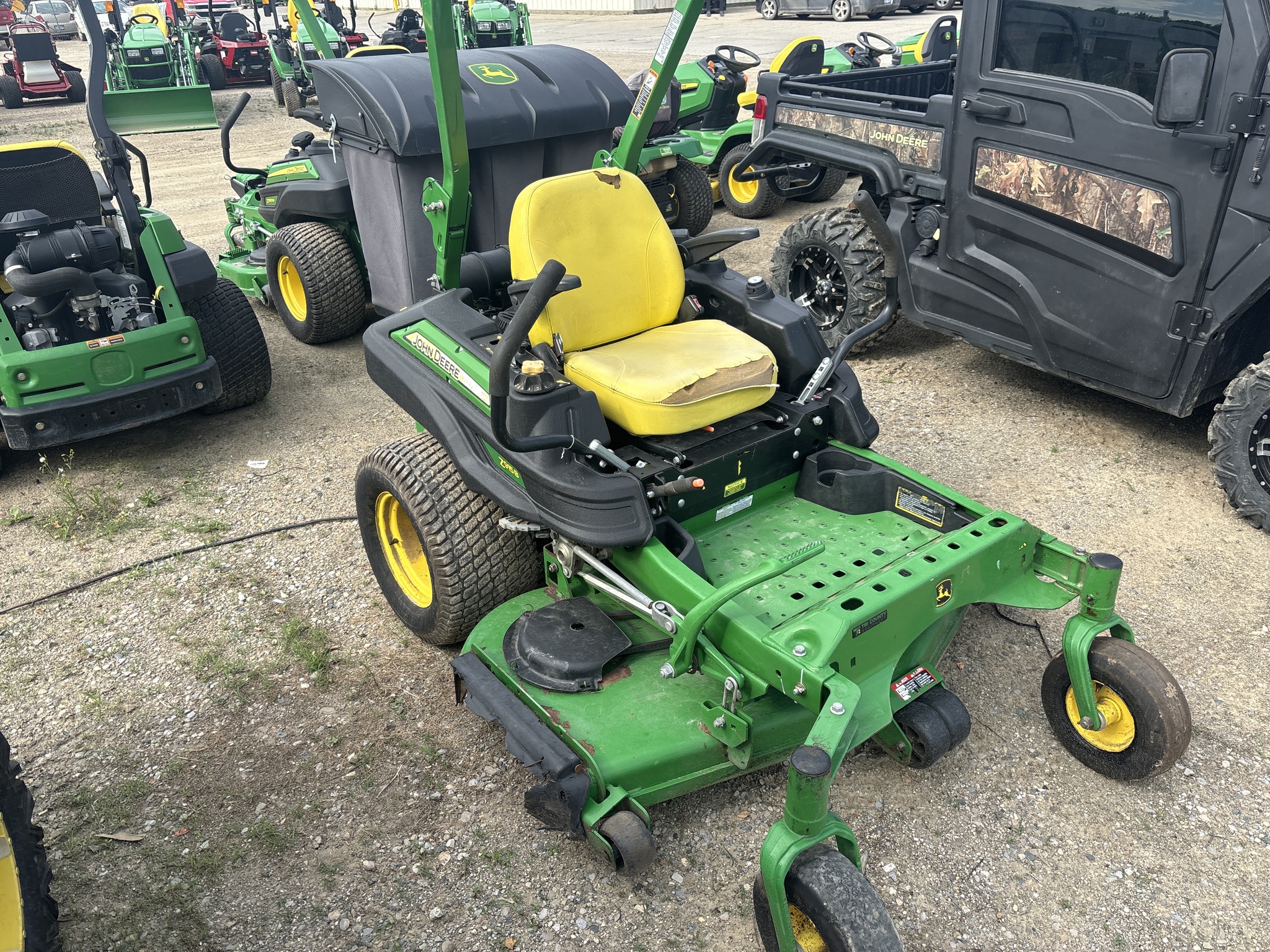 On Lot 2016 John Deere Z915B at Tri County Equipment Caro, MI