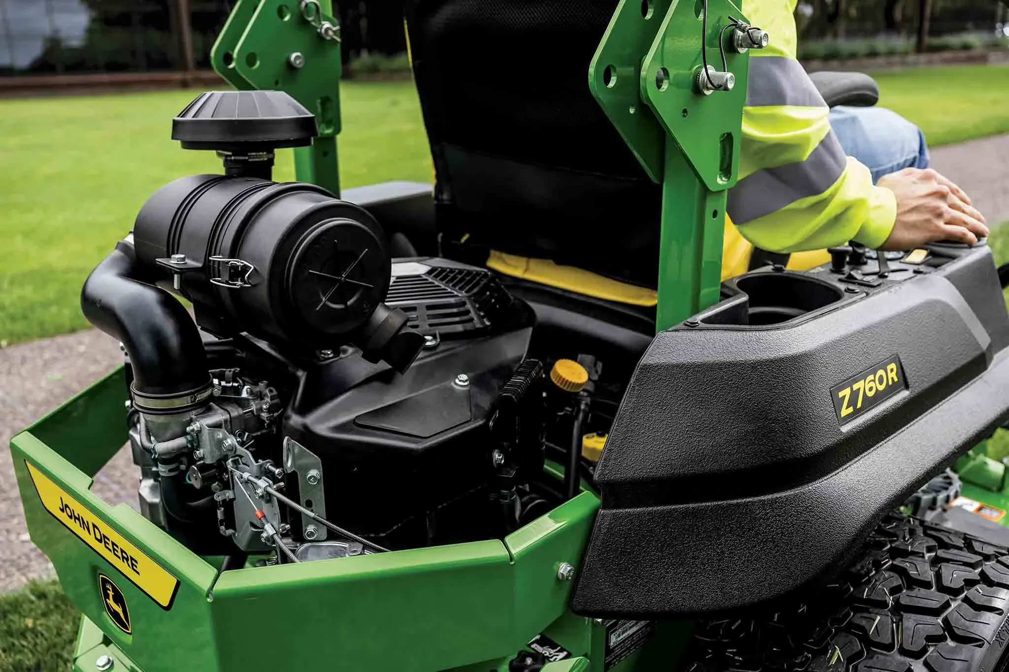 New John Deere Z760R ZTrak™ Zero-Turn Mower at Papé Machinery Ag & Turf