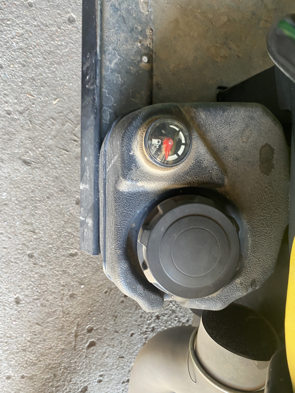  2011 John Deere XUV 825I GREEN at LandMark in Fairfield, NE