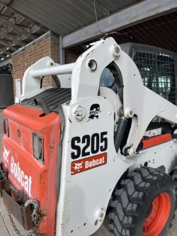  2011 BOBCAT S205 at LandMark in Gothenburg, NE