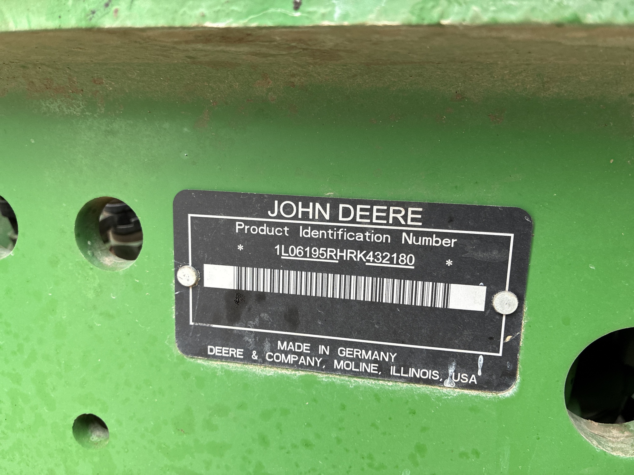  2024 John Deere 6R 195 at LandMark in Hastings, NE