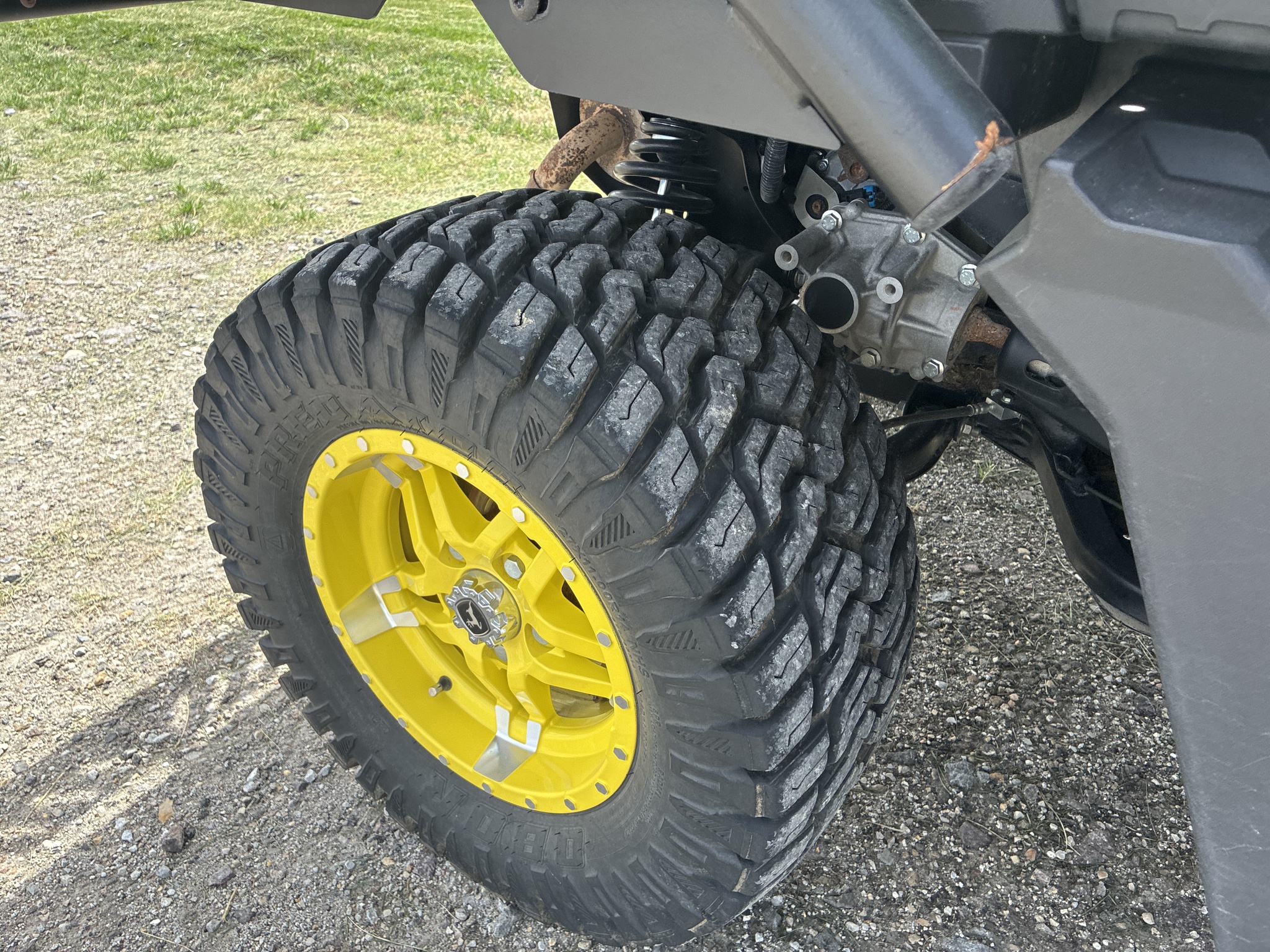  2025 John Deere XUV 845M at LandMark in Marysville, KS