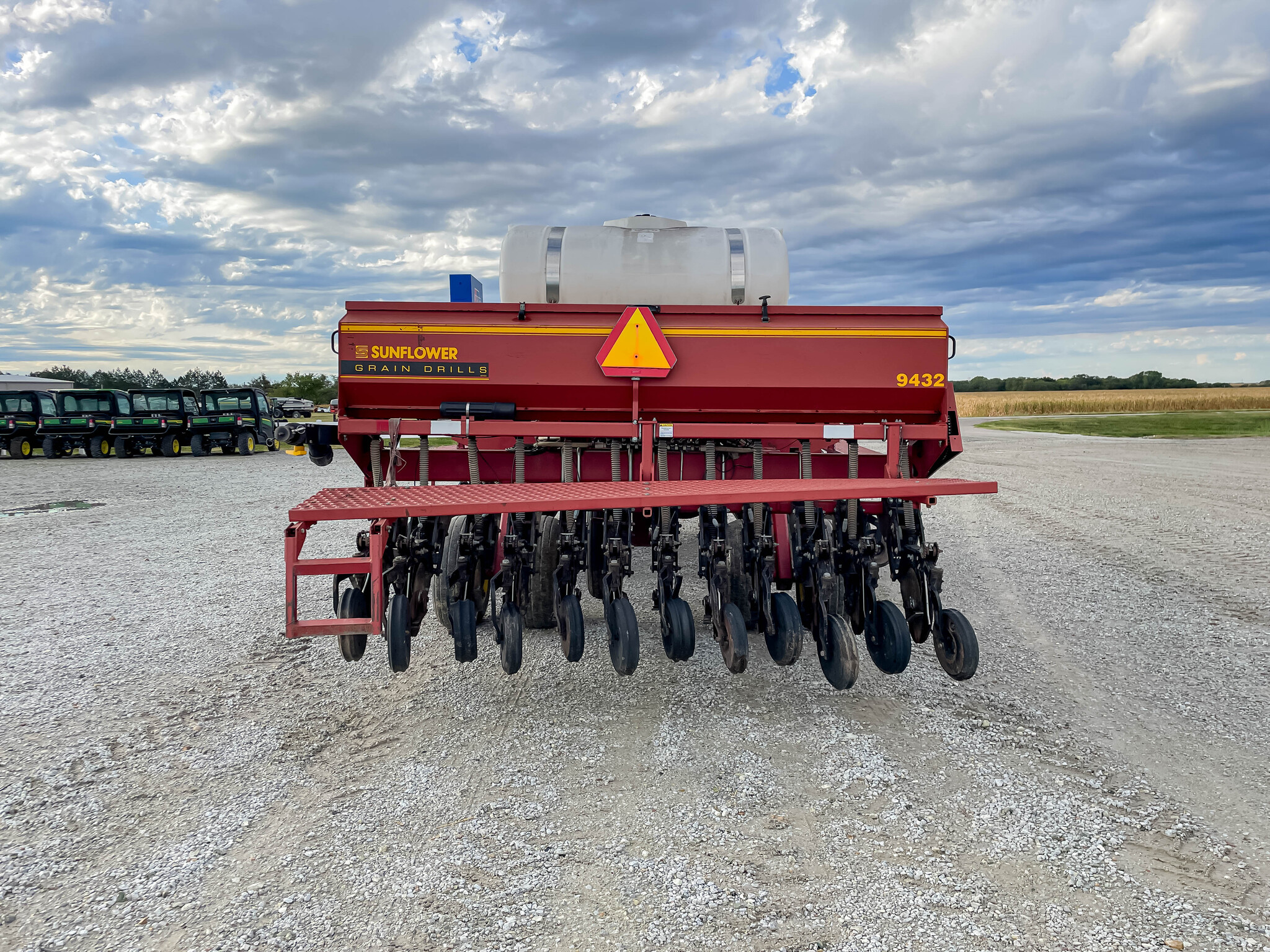  2000 Sunflower 9432 at LandMark in Smith Center, KS