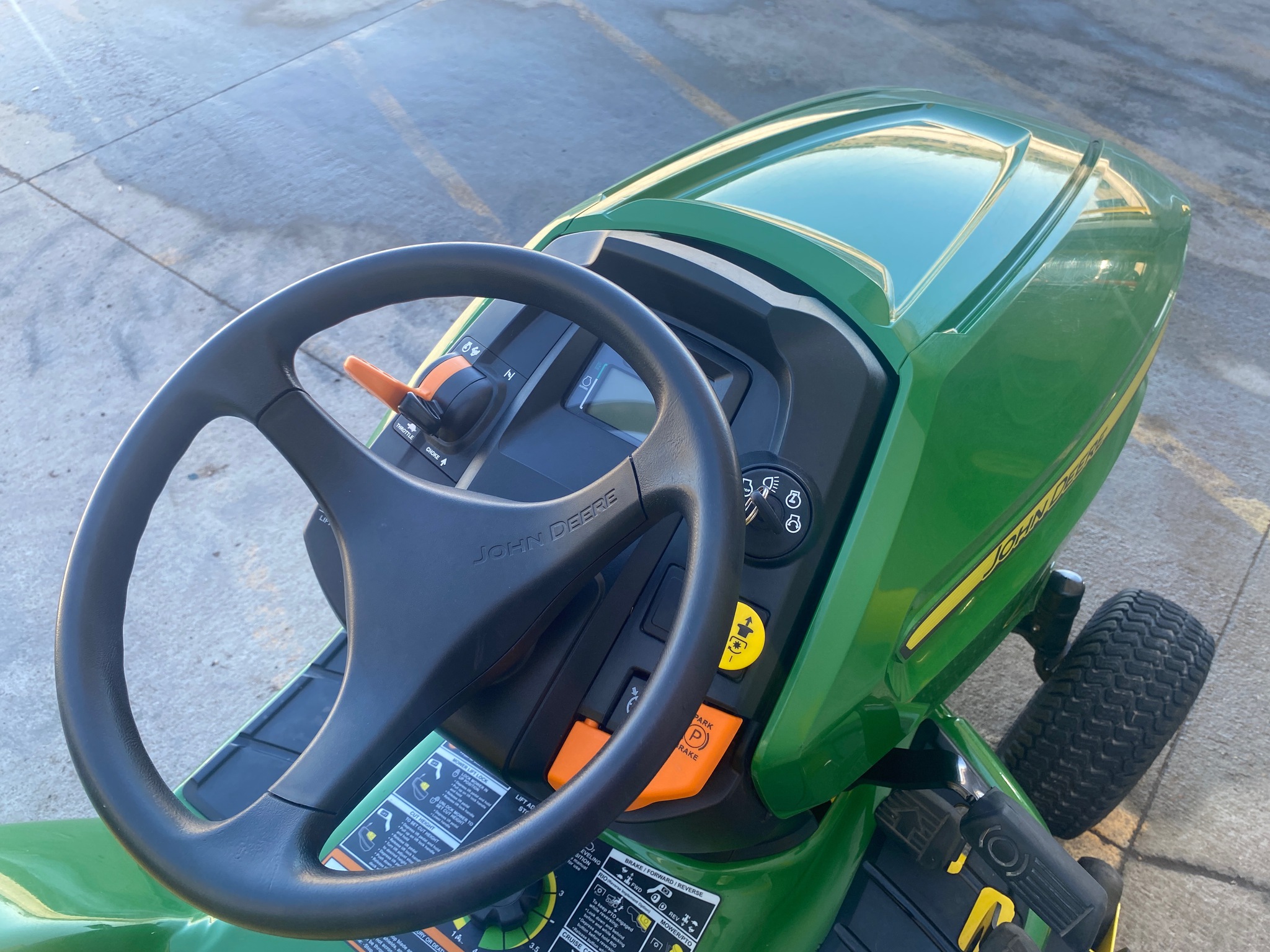  2021 John Deere X330 at LandMark in Hebron, NE