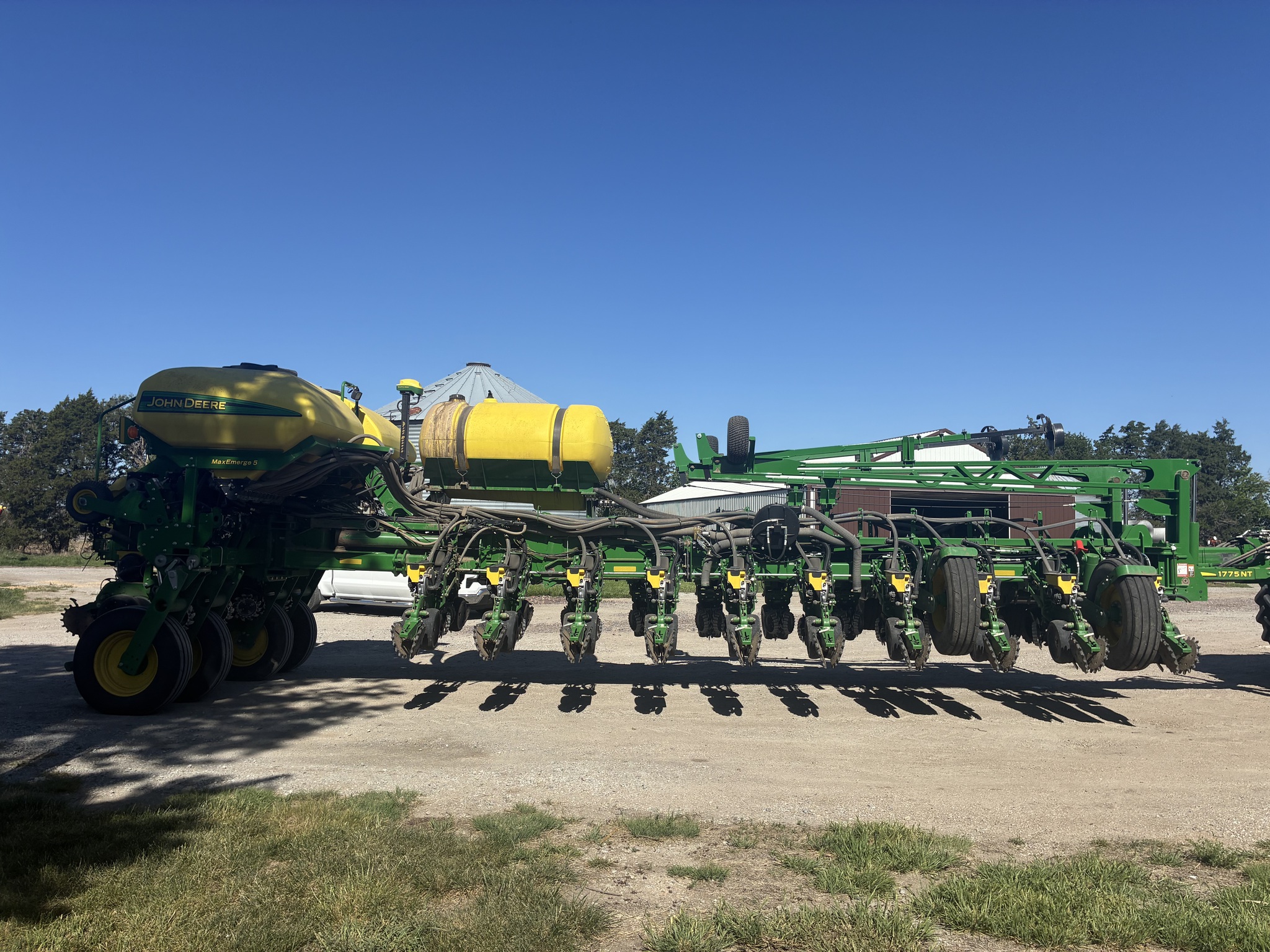 2021 John Deere 1775NT at LandMark in Beatrice, NE