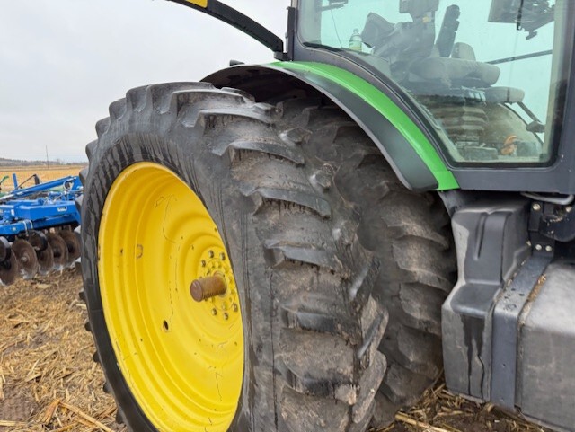  2010 John Deere 8225R at LandMark in Gothenburg, NE