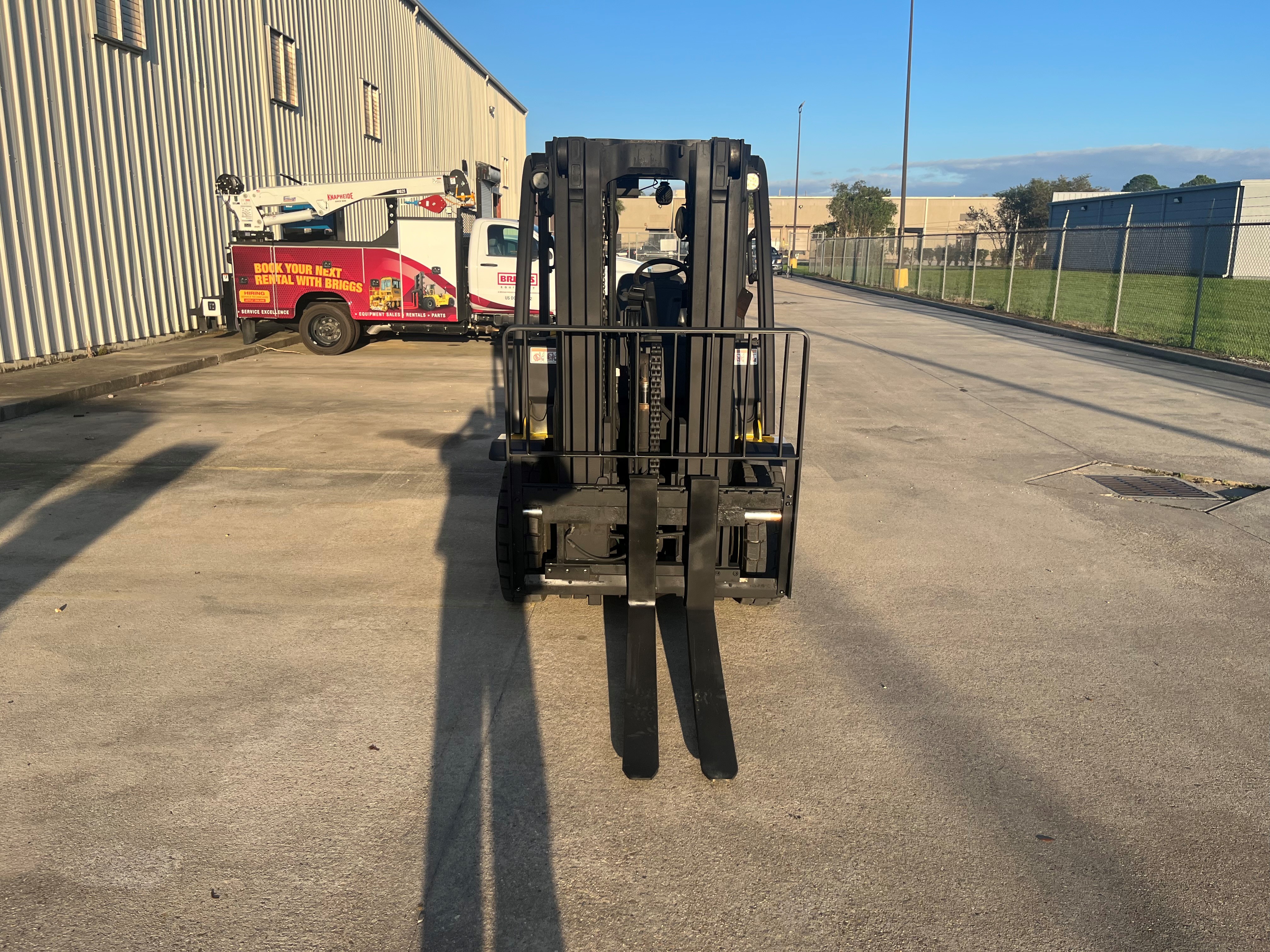 Used 2014 Yale GDP080VXNKGE086 at Briggs Equipment in New Orleans, LA