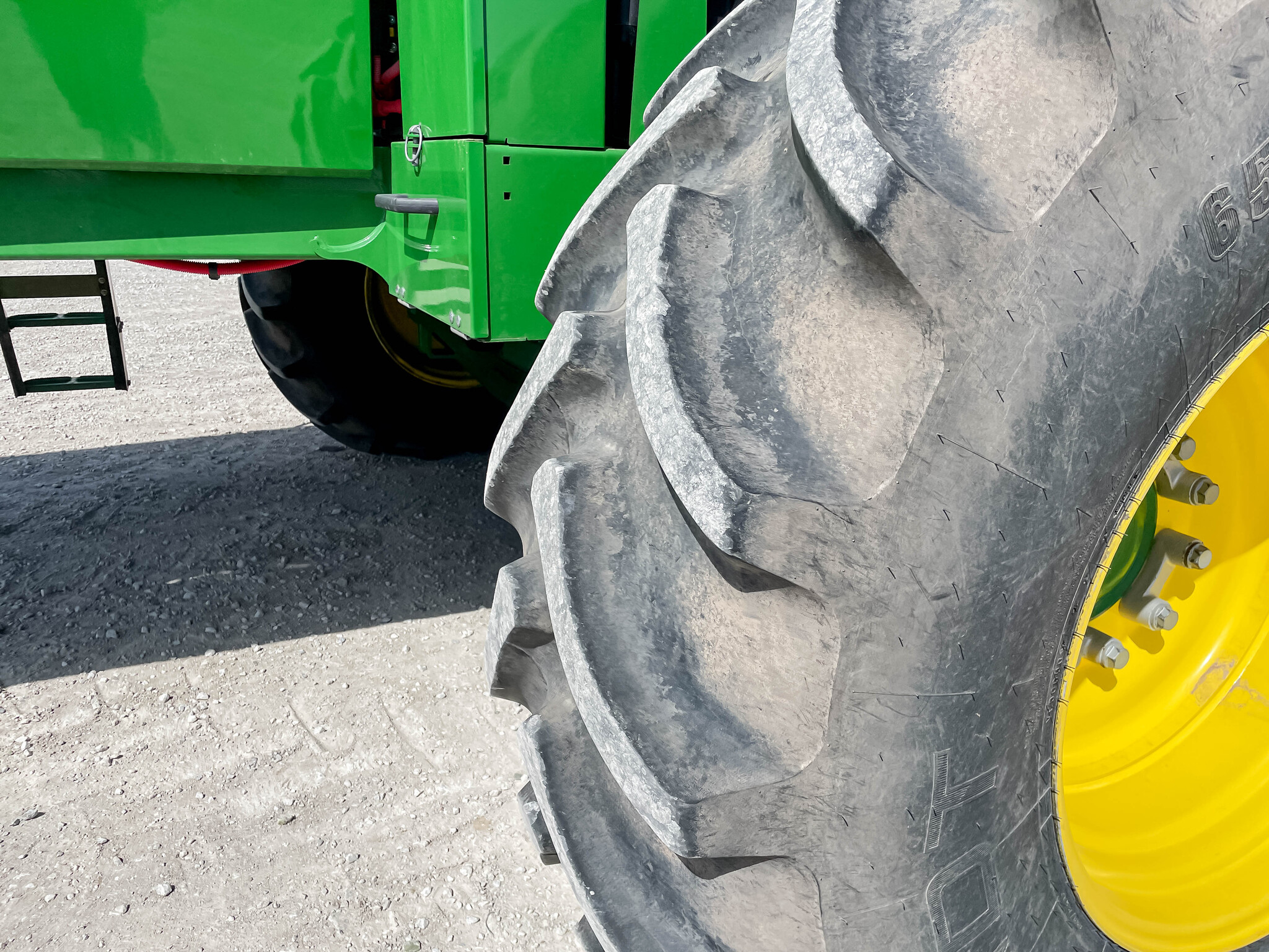  2024 John Deere W235R at LandMark in Fairfield, NE