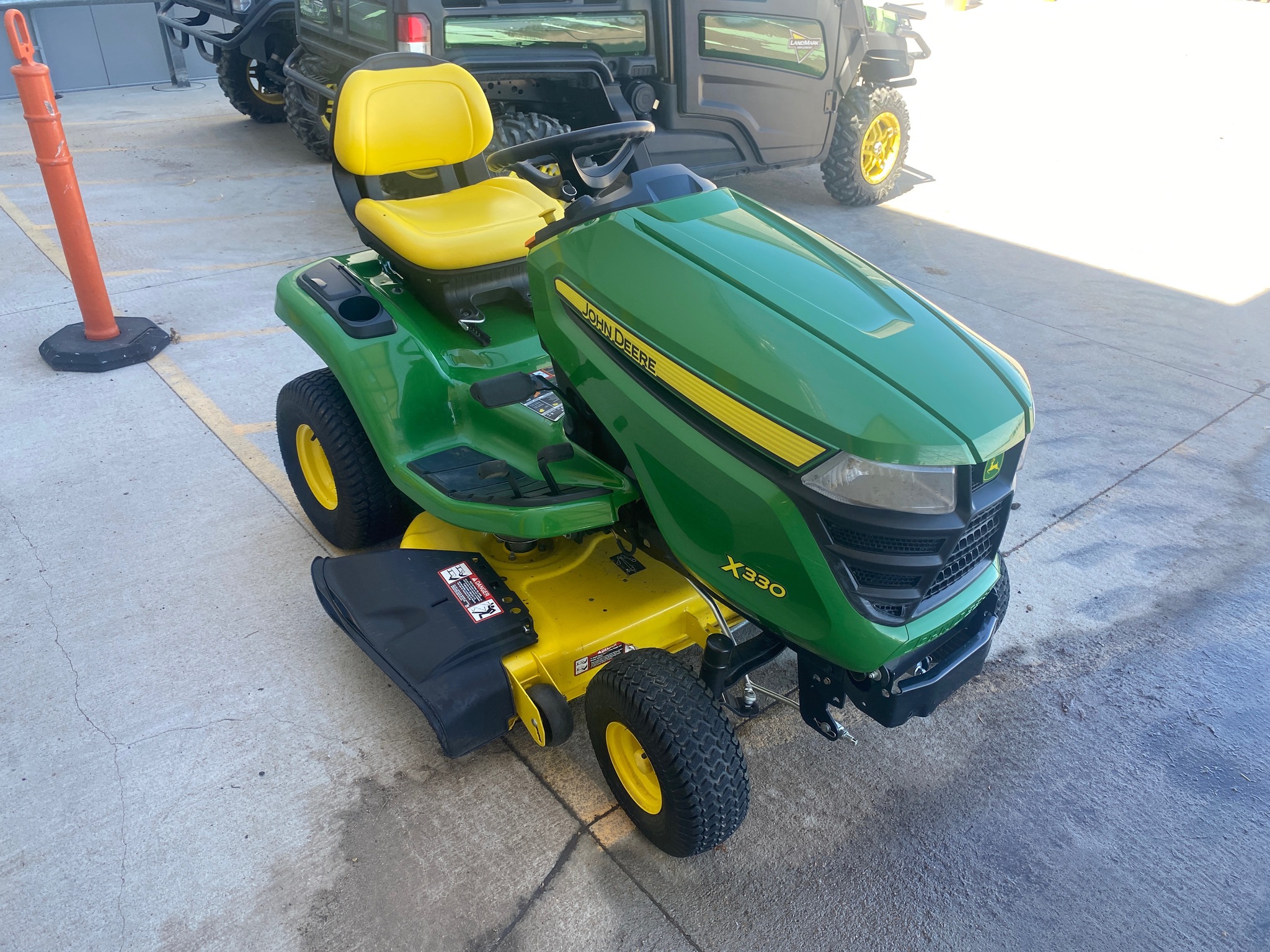  2021 John Deere X330 at LandMark in Hebron, NE