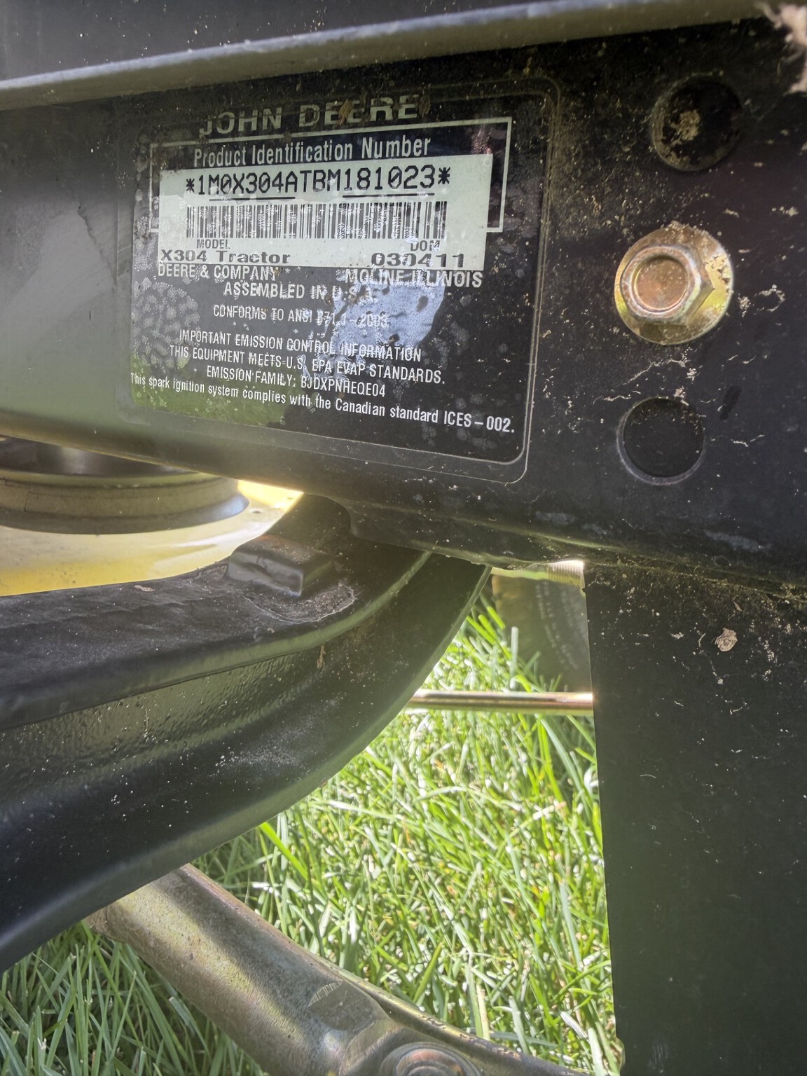 Used 2011 John Deere X304 at Tri County Equipment Marlette, MI