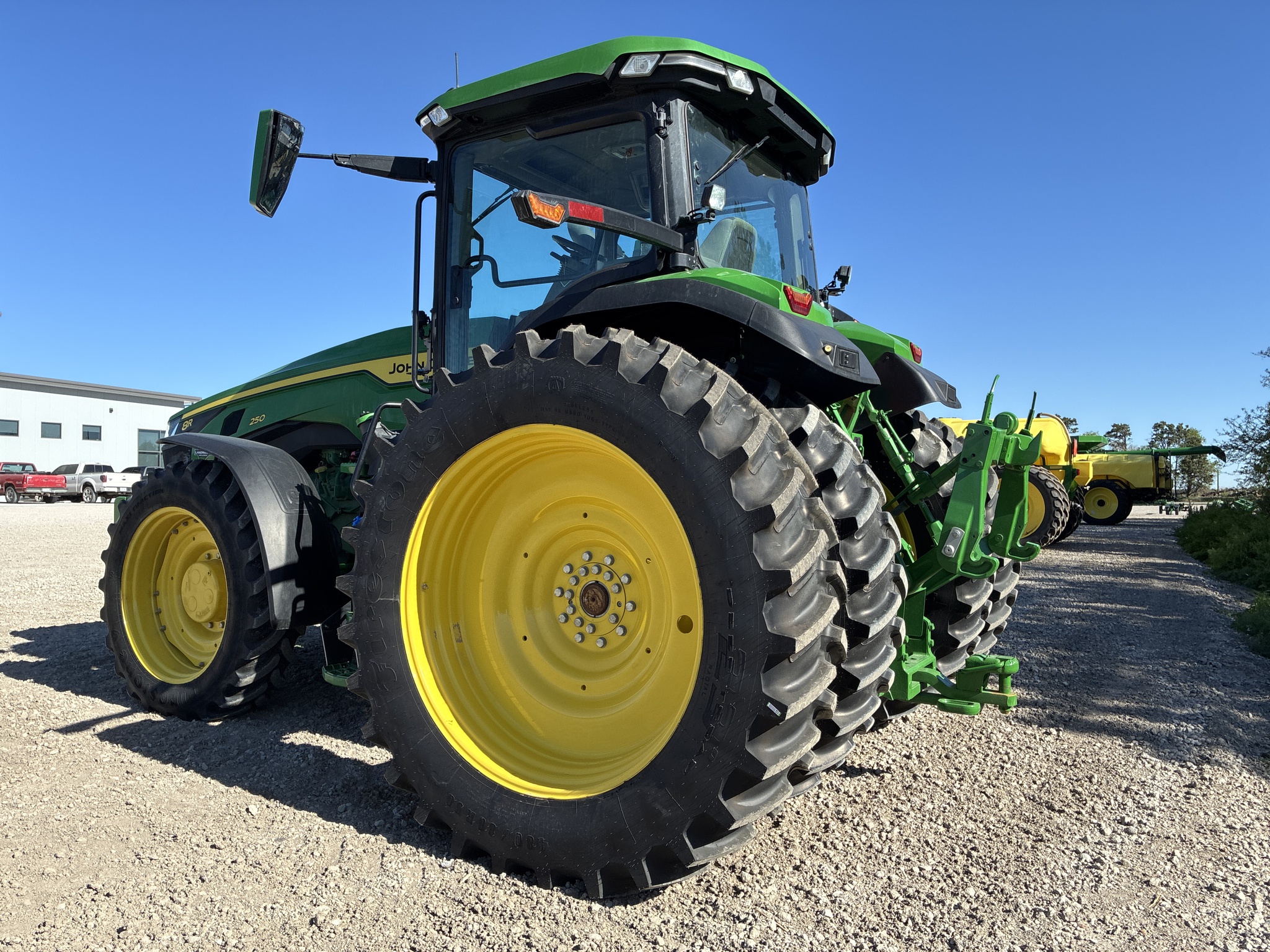  2025 John Deere 8R 250 at LandMark in Hastings, NE