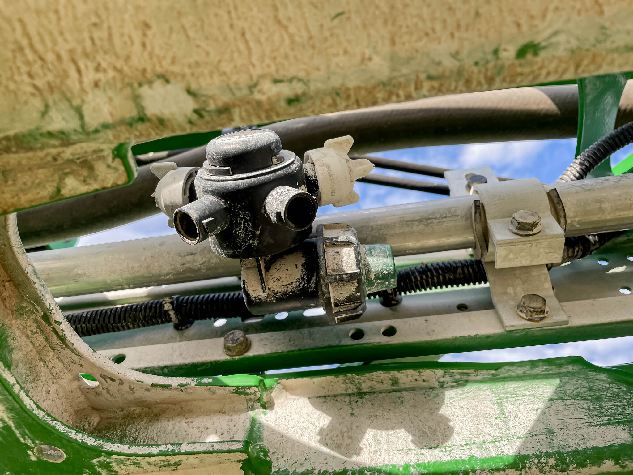  2023 John Deere 616R at LandMark in Hastings, NE