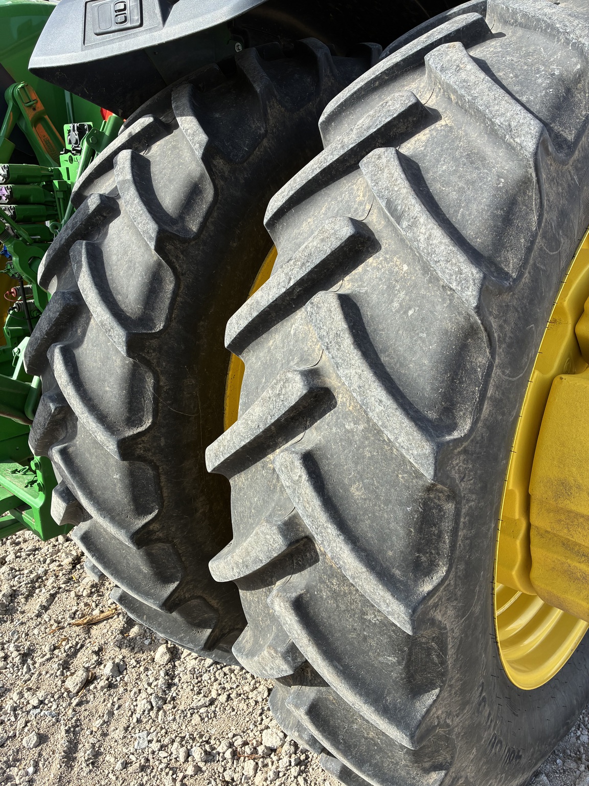  2021 John Deere 8R 370 at LandMark in Arapahoe, NE