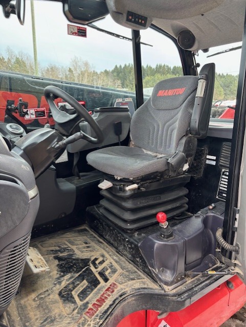 On Lot 2019 Manitou MLT840-145 at Tri County Equipment Bad Axe, MI