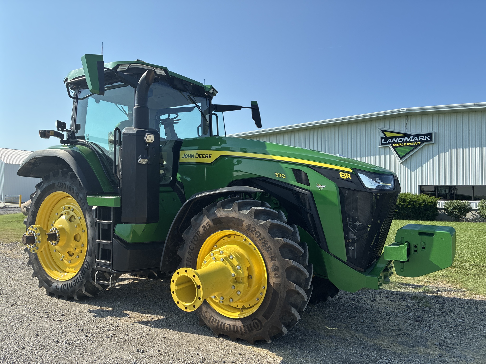  2024 John Deere 8R 370 at LandMark in Marysville, KS