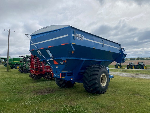 2011 Kinze 850 at LandMark in Beatrice, NE