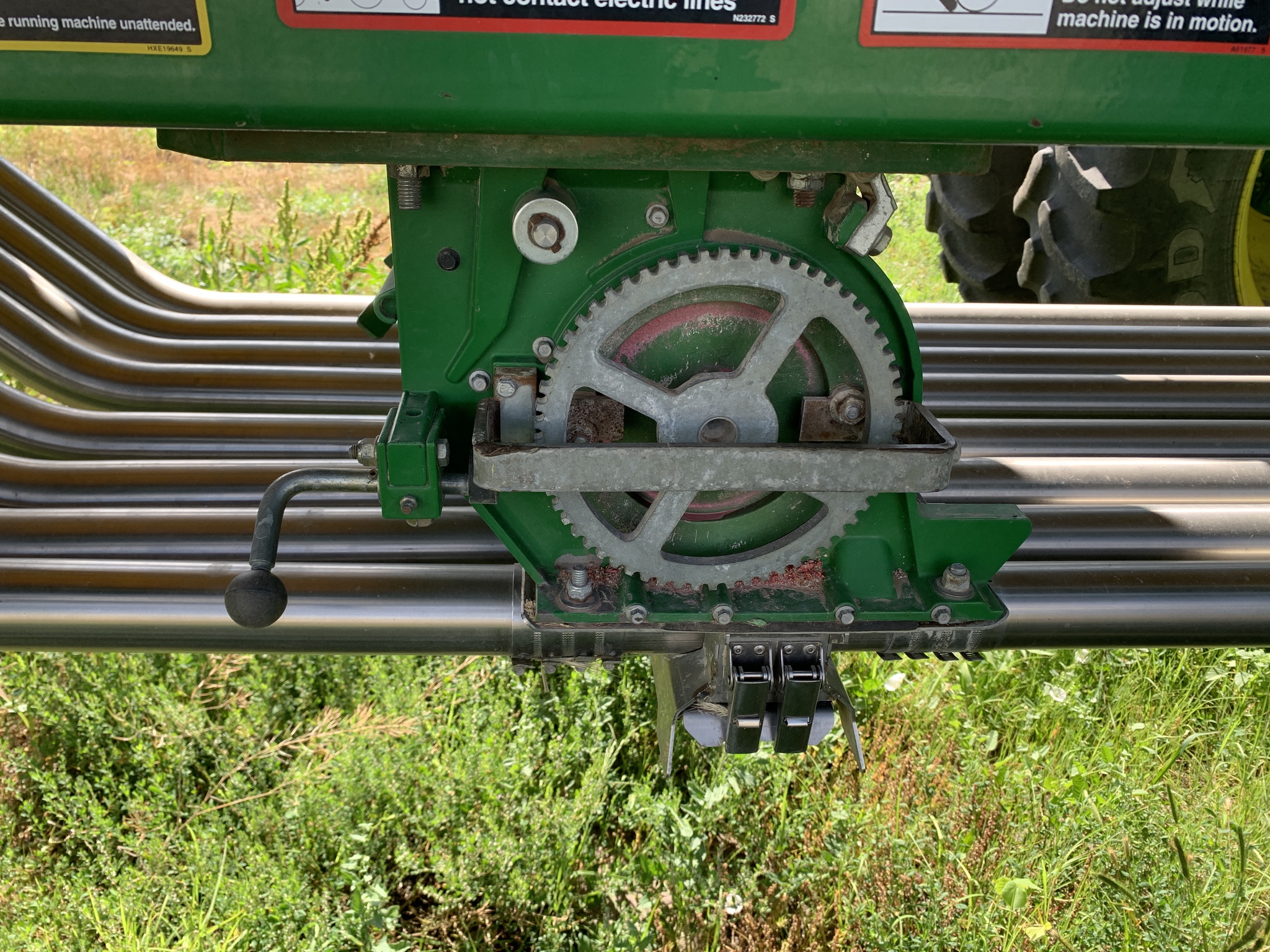  2013 John Deere 1890 at LandMark in Hebron, NE