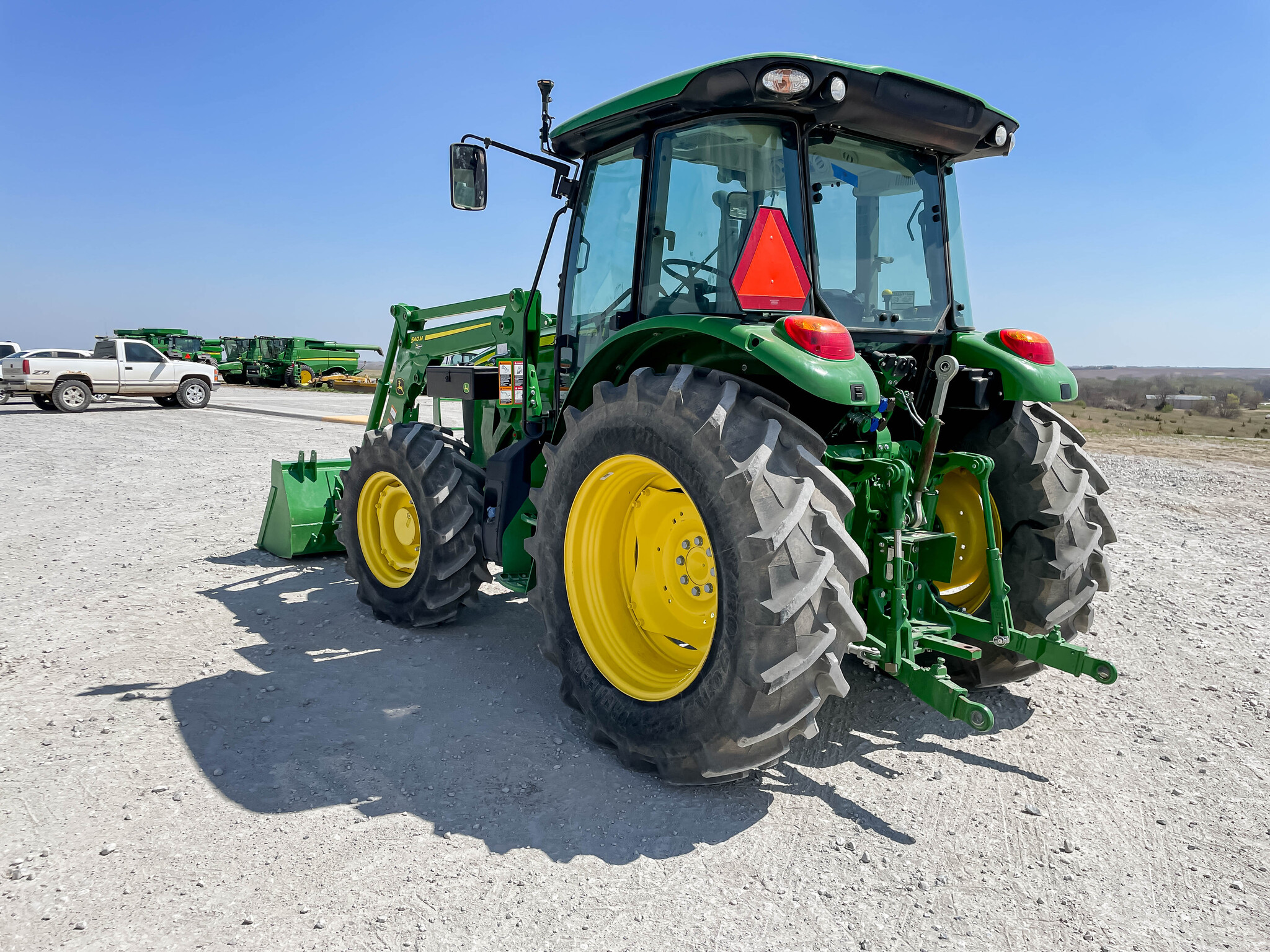 2022 John Deere 5090M at LandMark in Hebron, NE