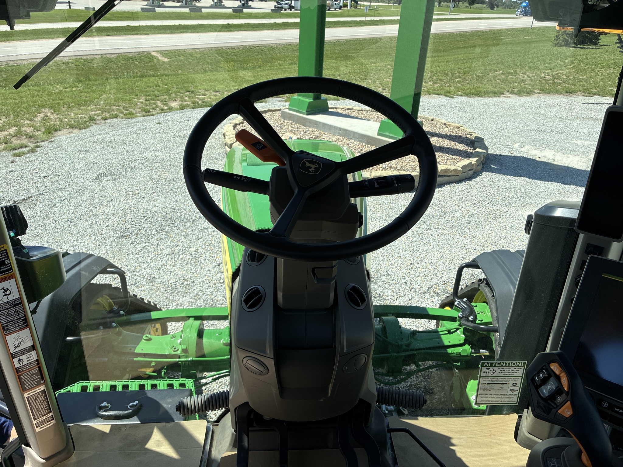  2023 John Deere 8RX 370 at LandMark in Hebron, NE