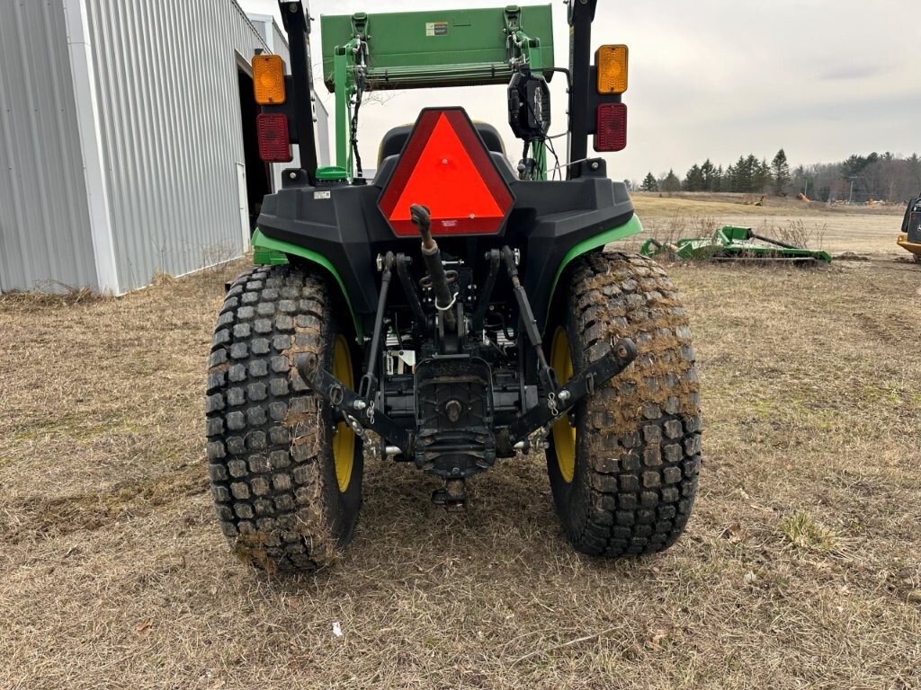 On Lot  John Deere 3032E at Tri County Equipment Lapeer, MI